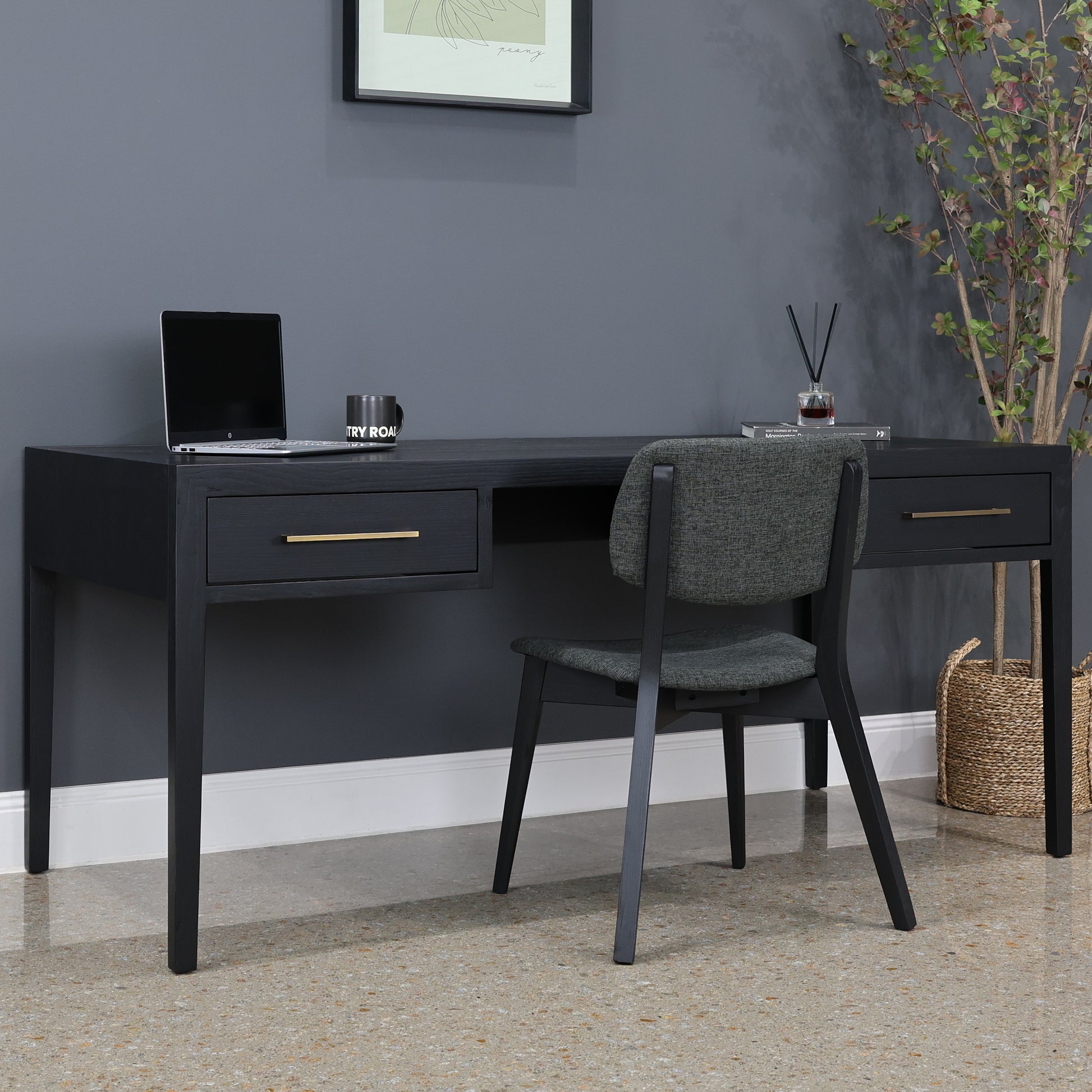 Elizabeth Desk