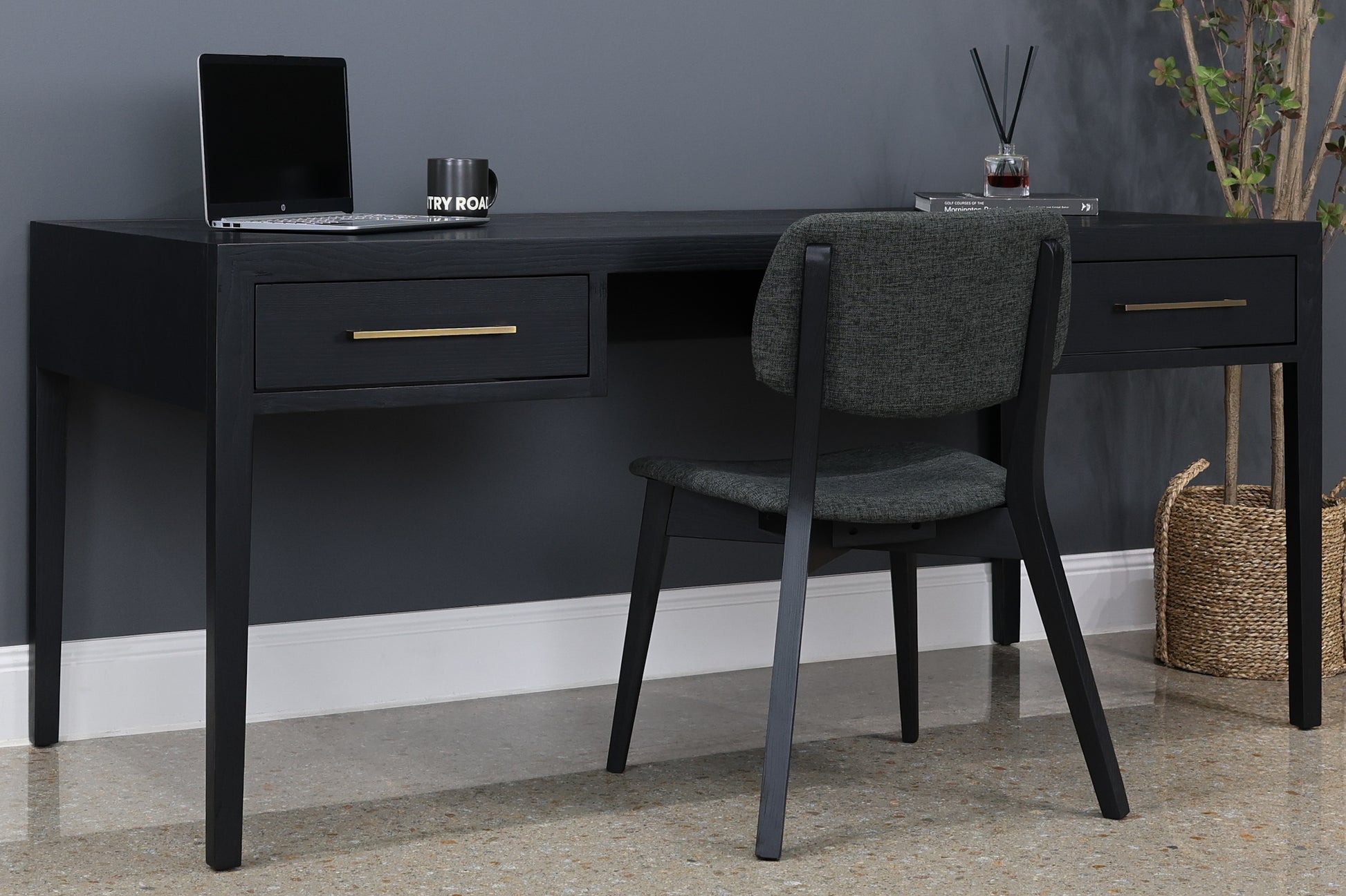 Elizabeth Desk
