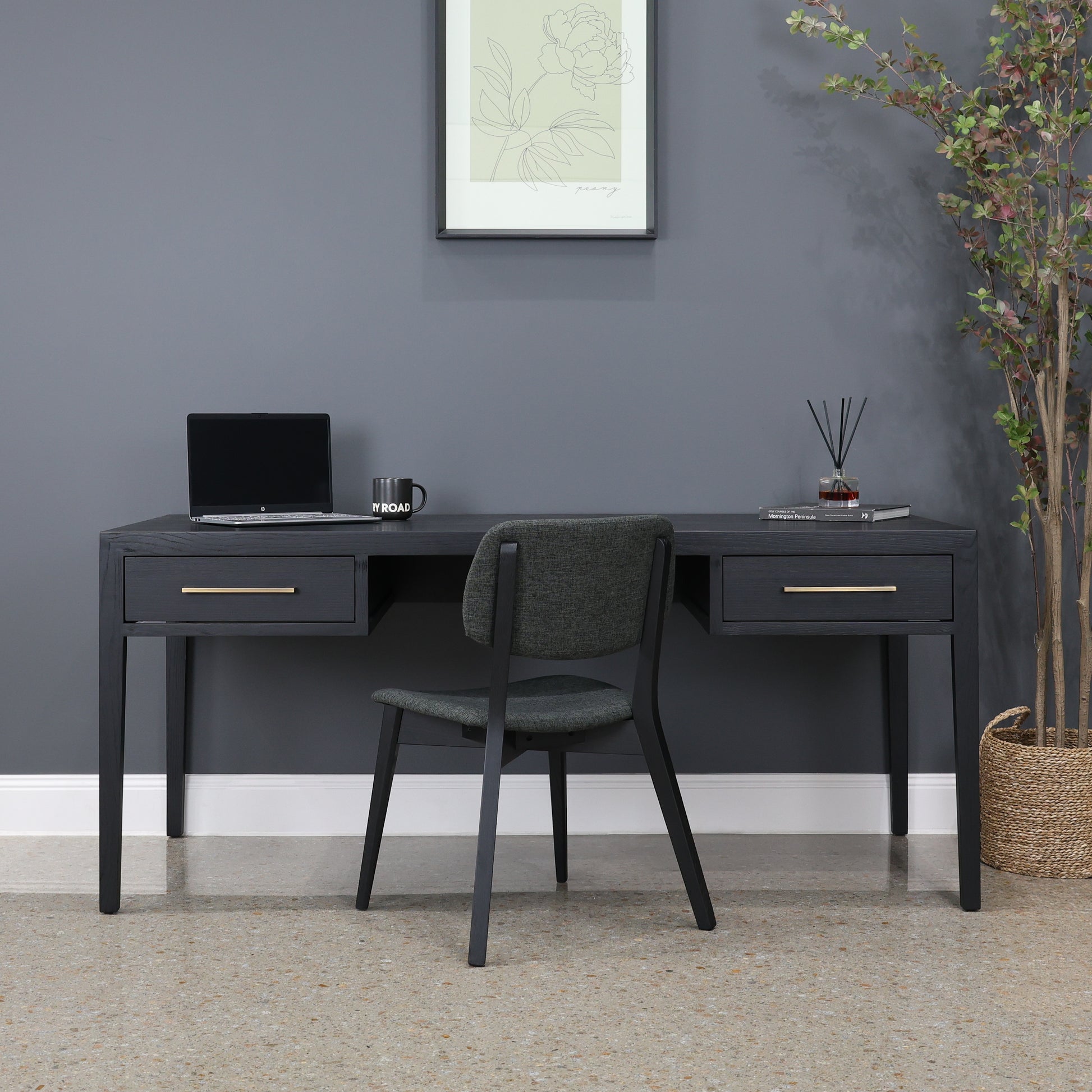 Elizabeth Desk