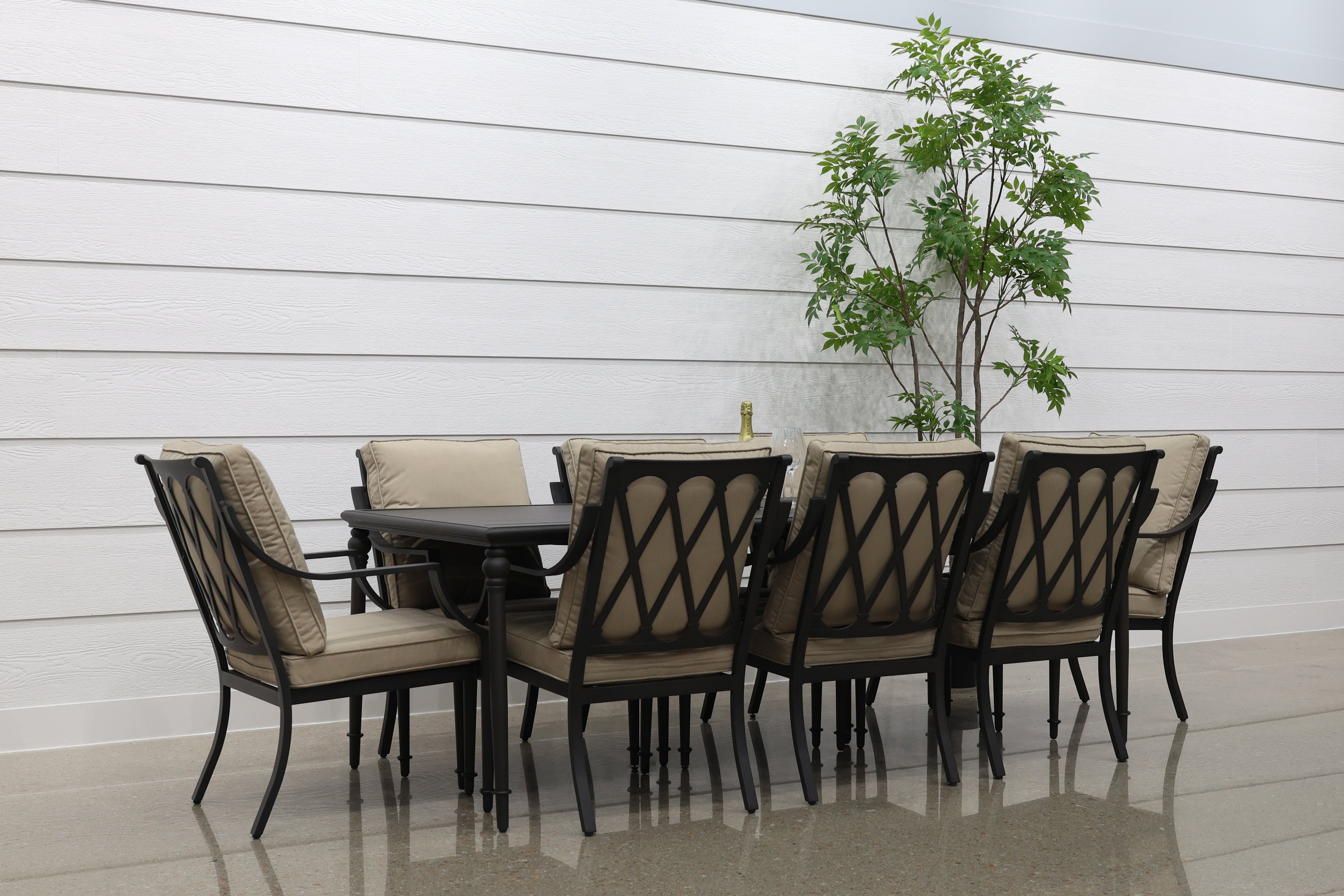 Elmore Dining Table - Rustic Black