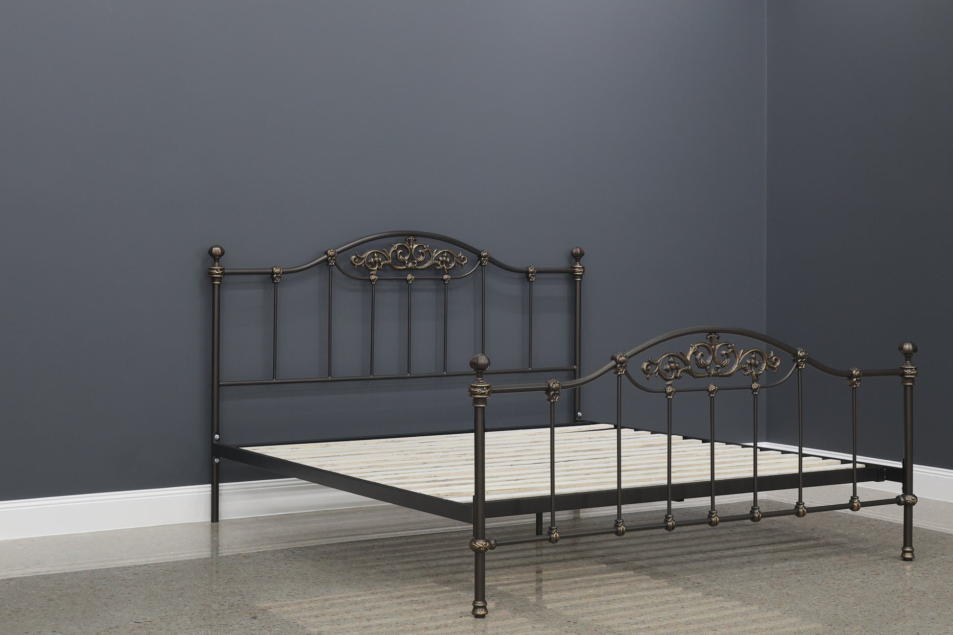 Wentworth Wrought Iron Bed