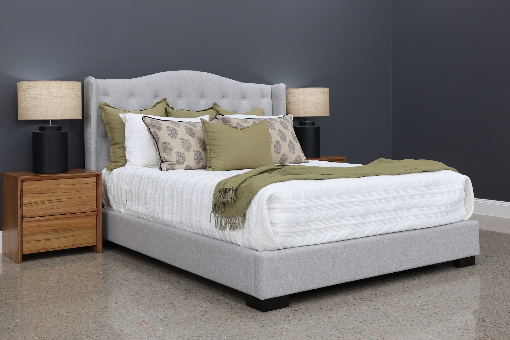 Memphis Bed Winged - Soft Grey
