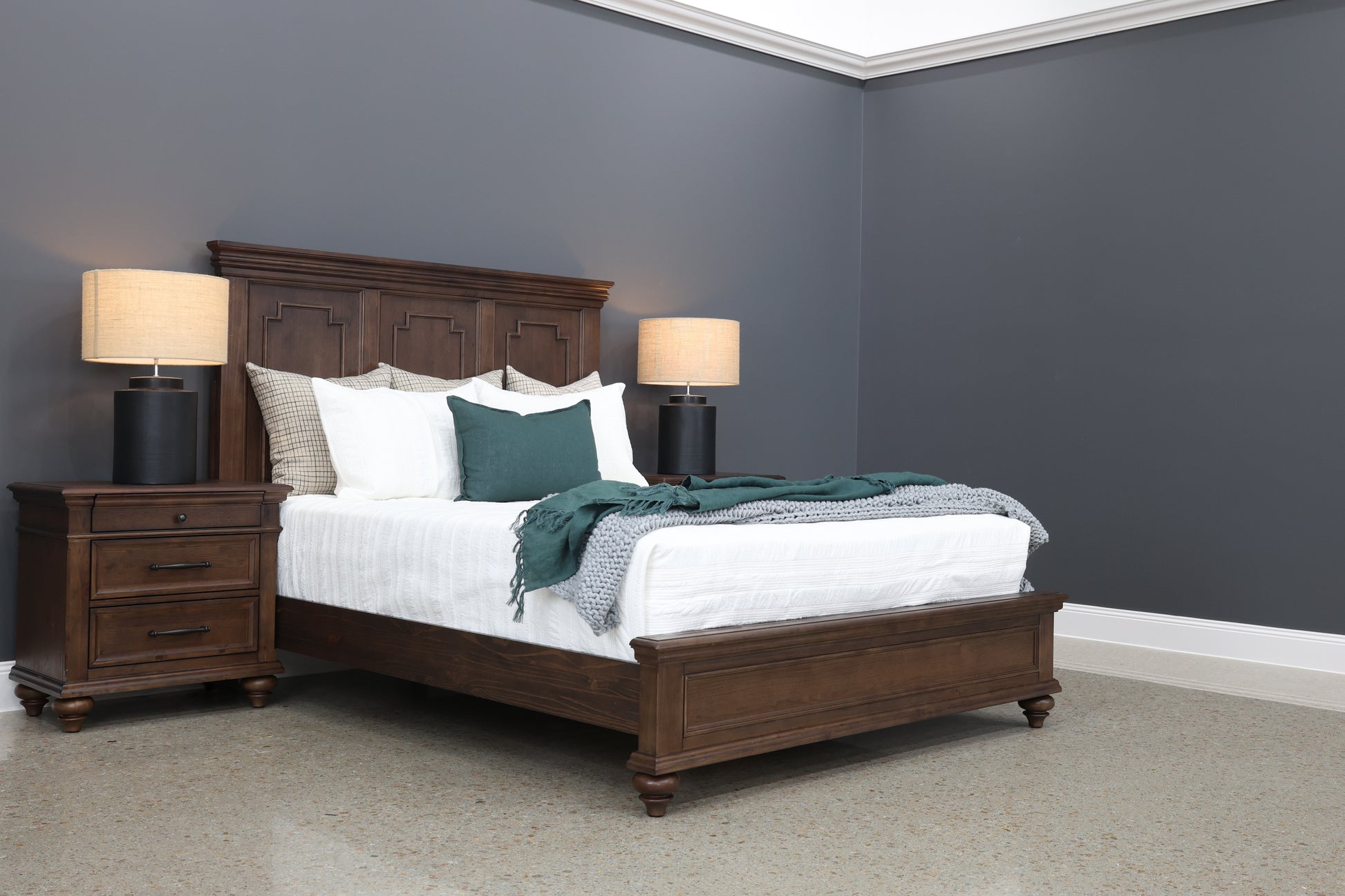 Melton Bed - Dark Auburn