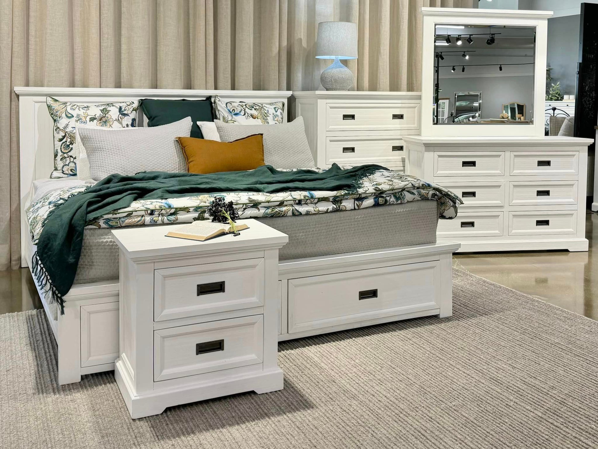 Provedore All White Dresser 6 Drawers