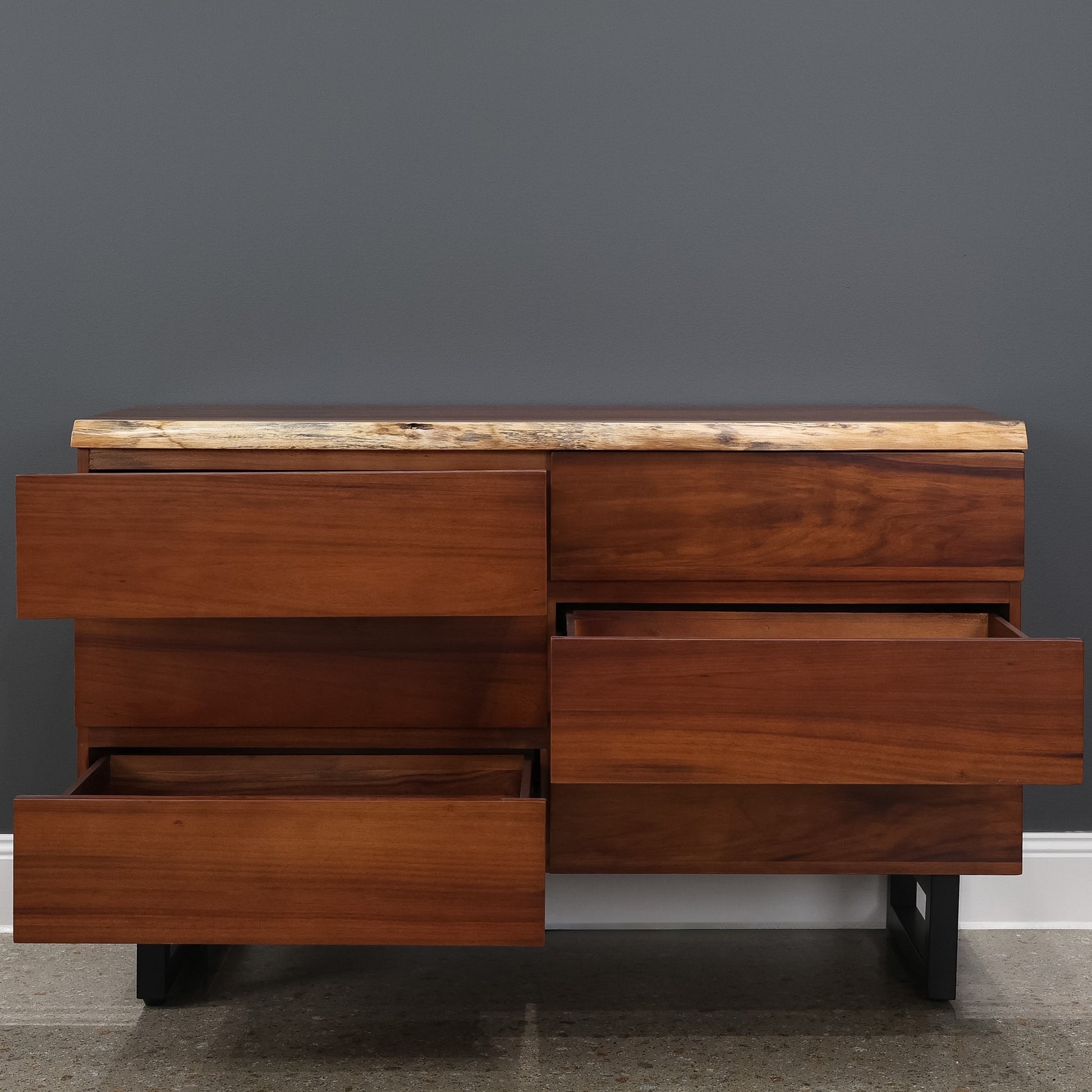 Dark Valley Dresser 6 Drawers