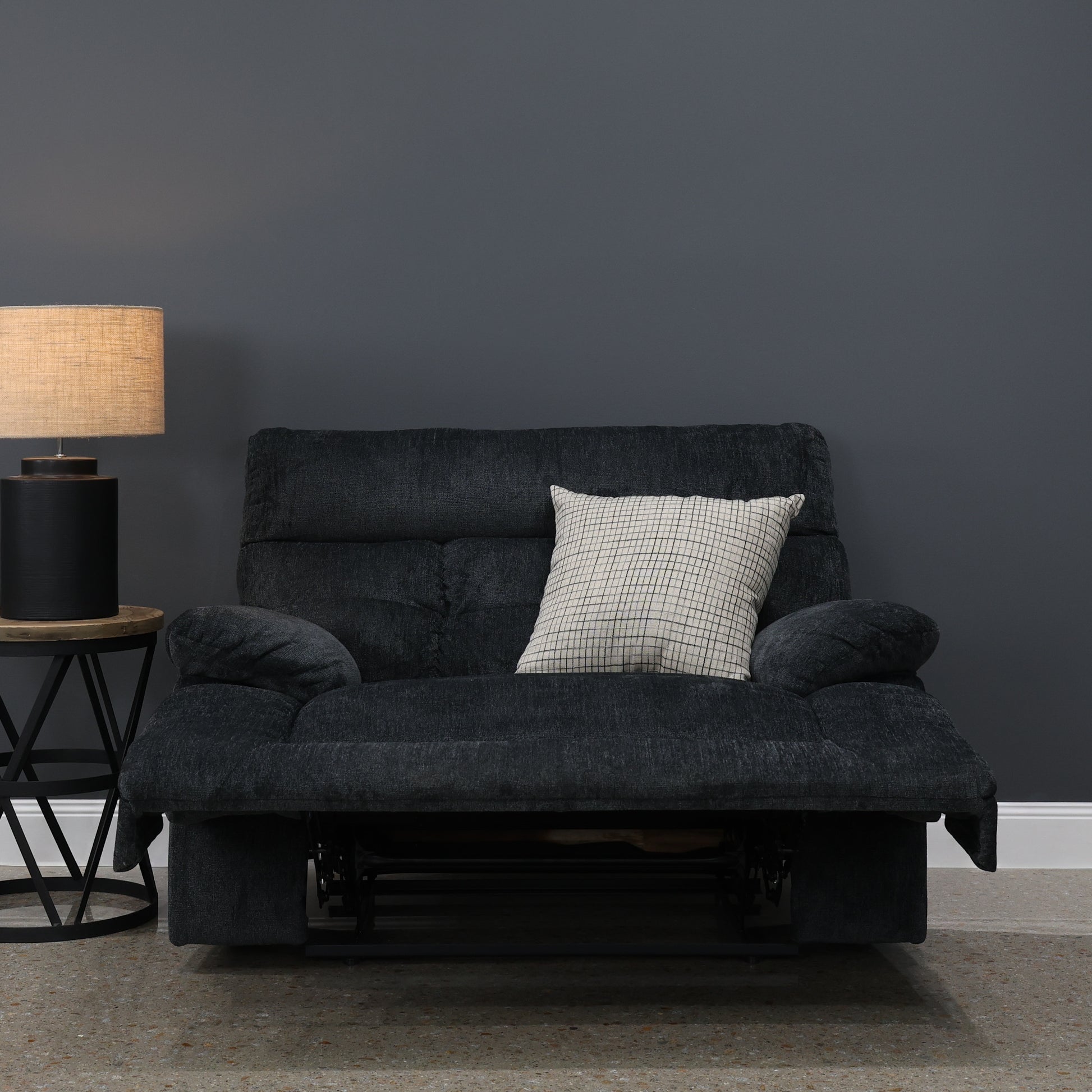 Narrabri Wide Seat Recliner - Caviar