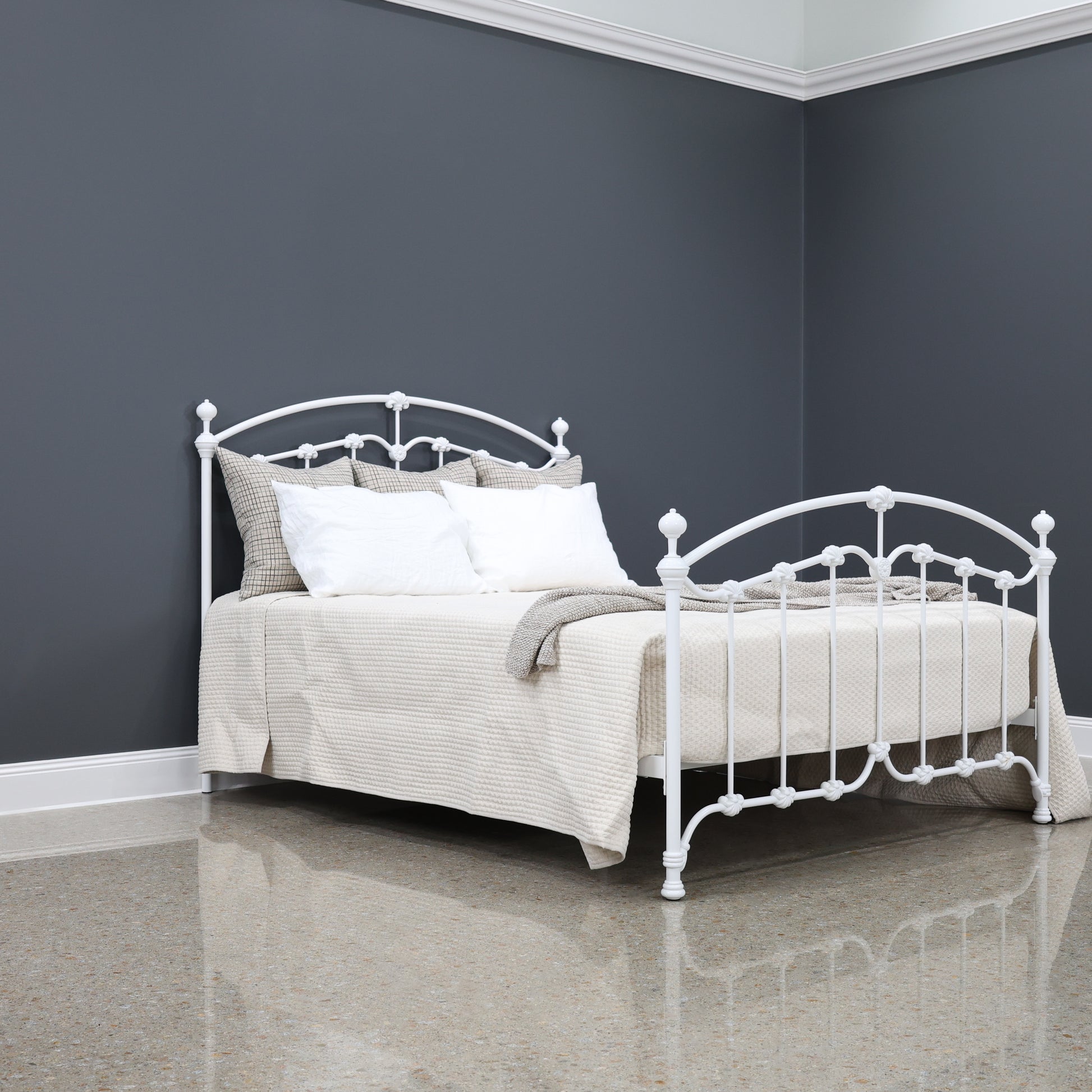 Katrina Bed - Gloss White