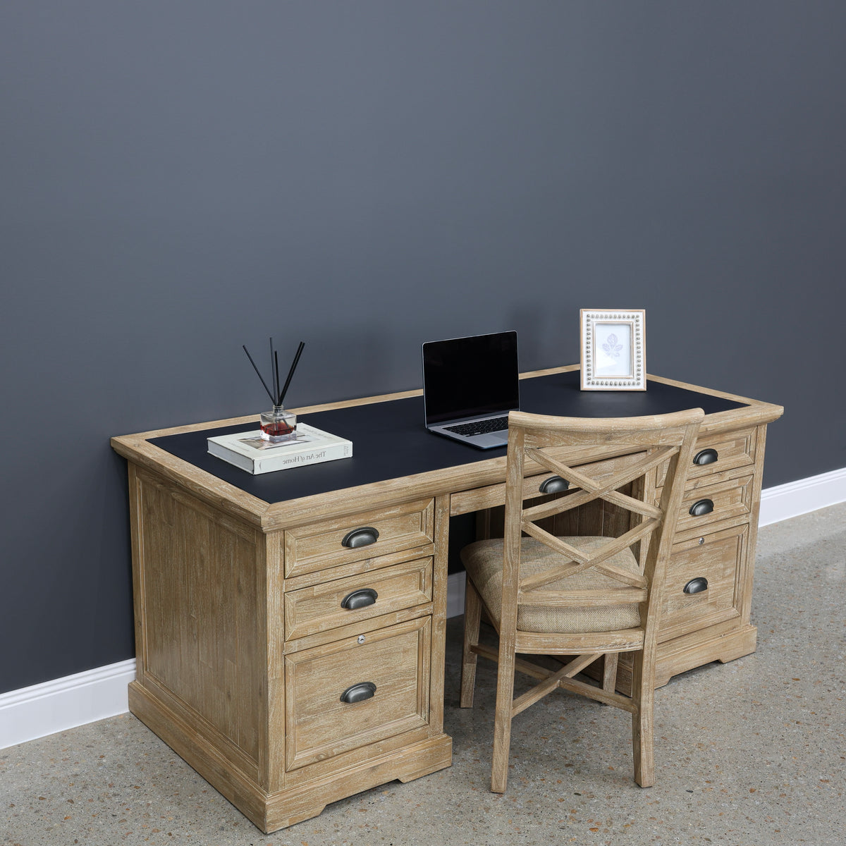 Provedore Natural Desk