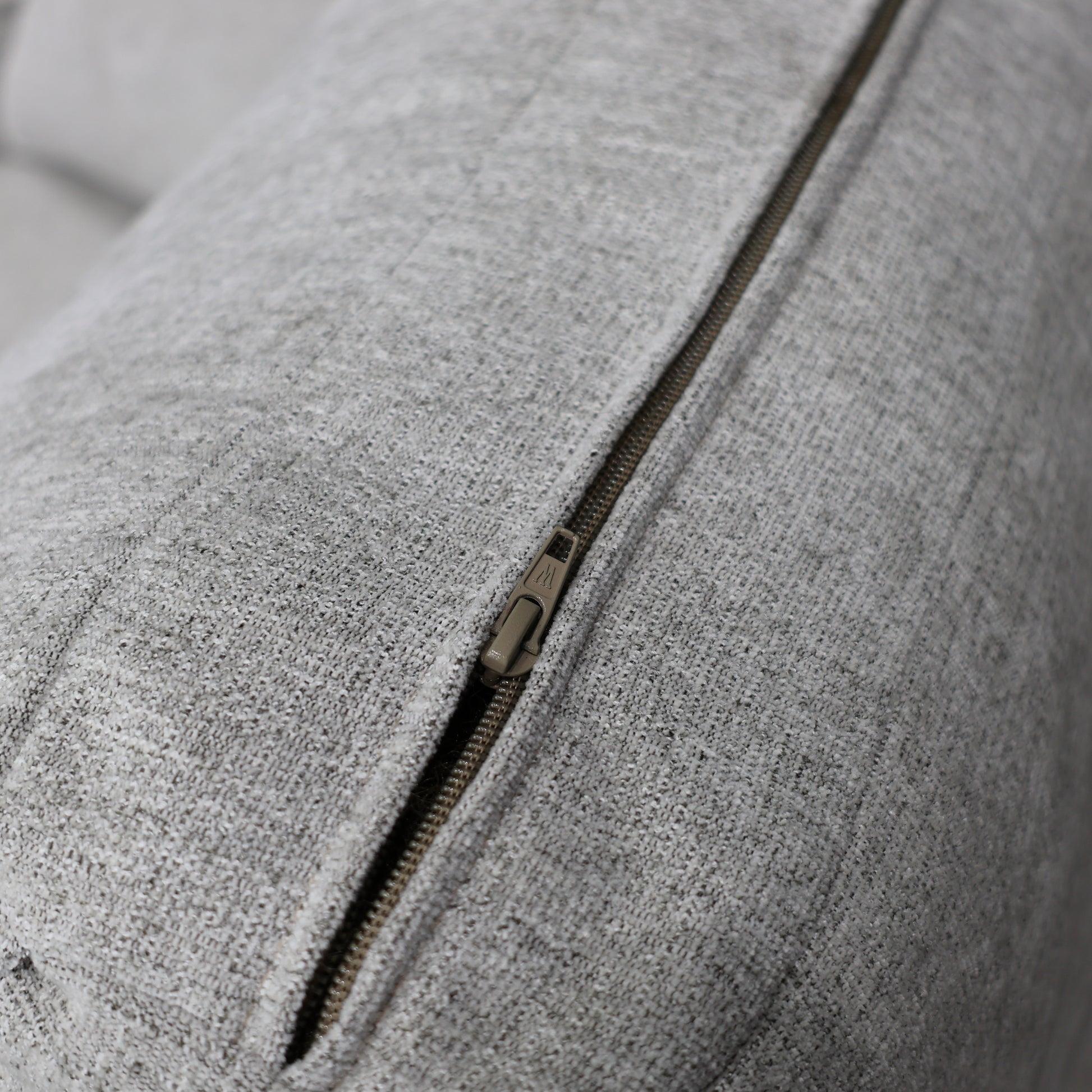 Gembrook RHF Sofa Chaise - Light Grey