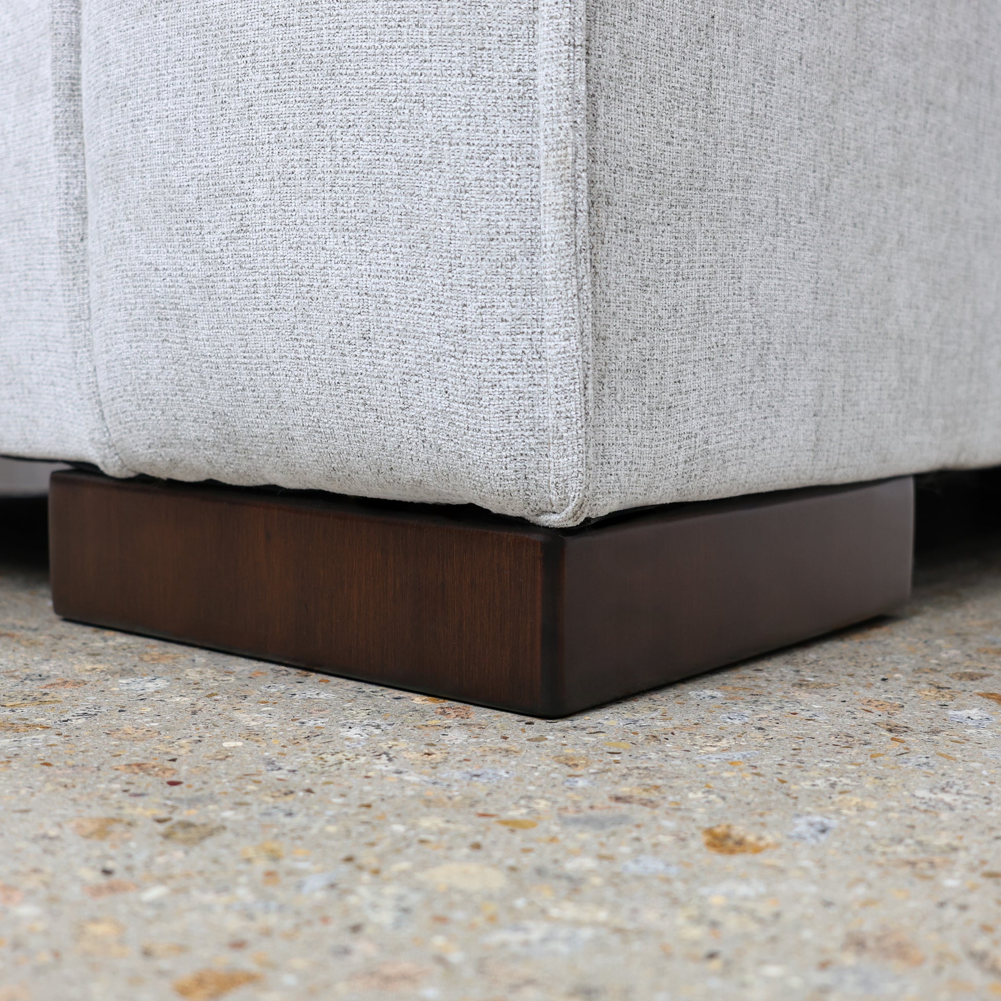 Gembrook RHF Sofa Chaise - Light Grey