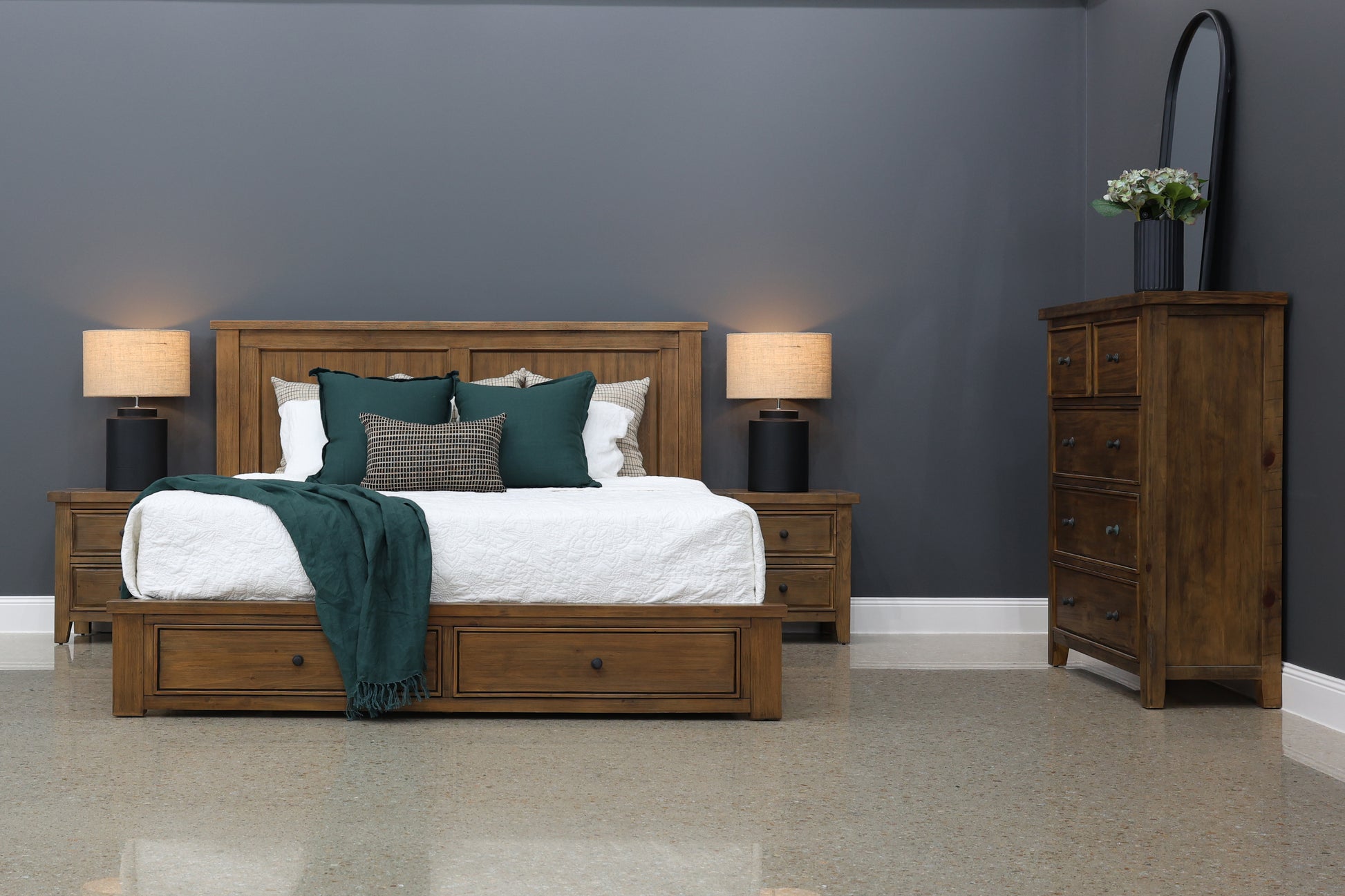 Leura Tallboy