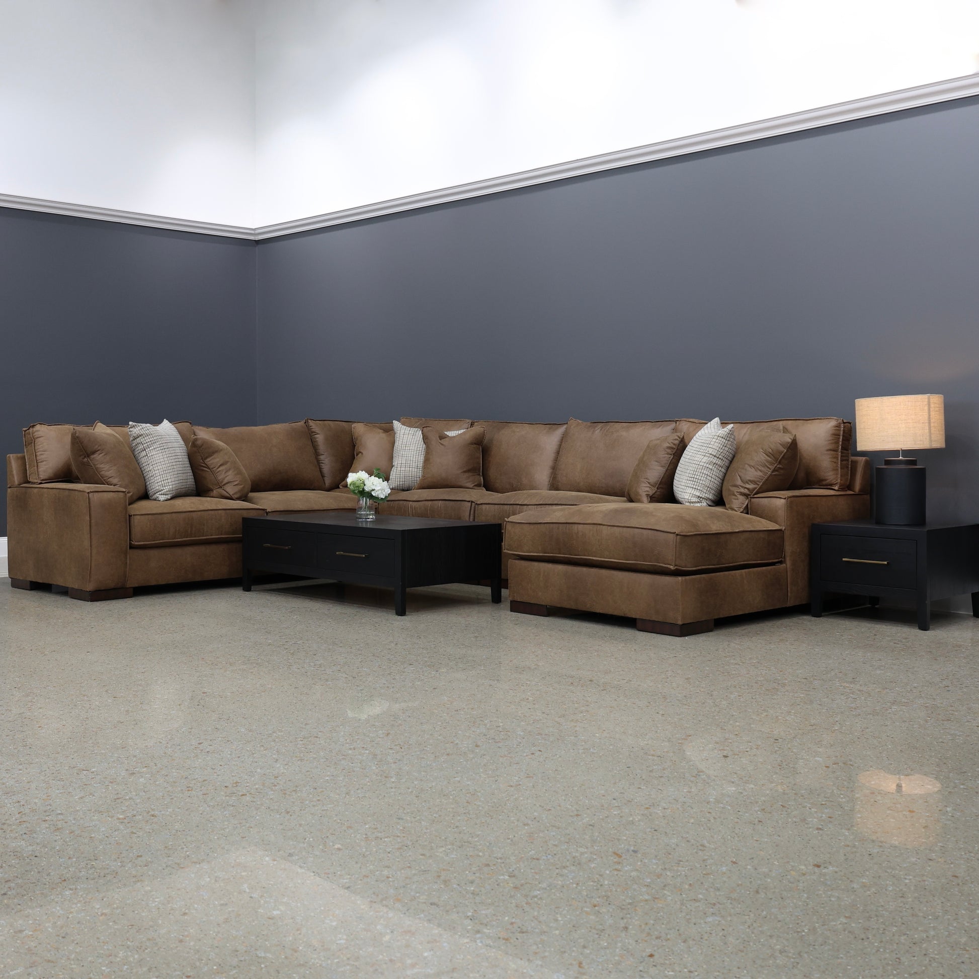 Gembrook Corner Lounge w/ RHF Chaise - Tan Leather Air