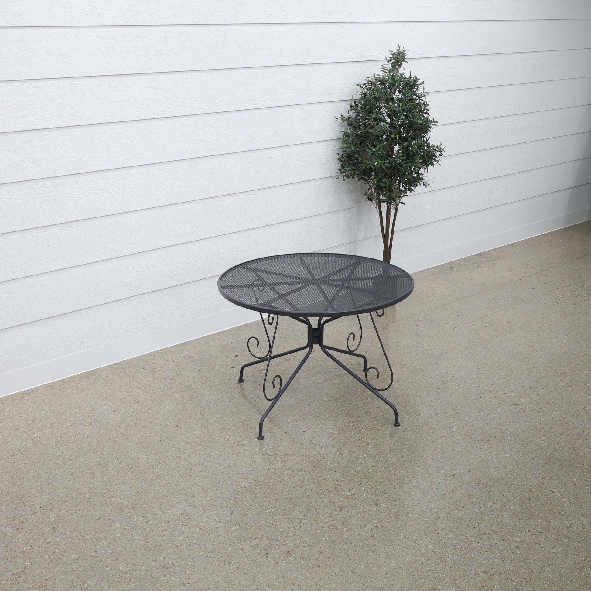 Outback Steel Round Table 107cm