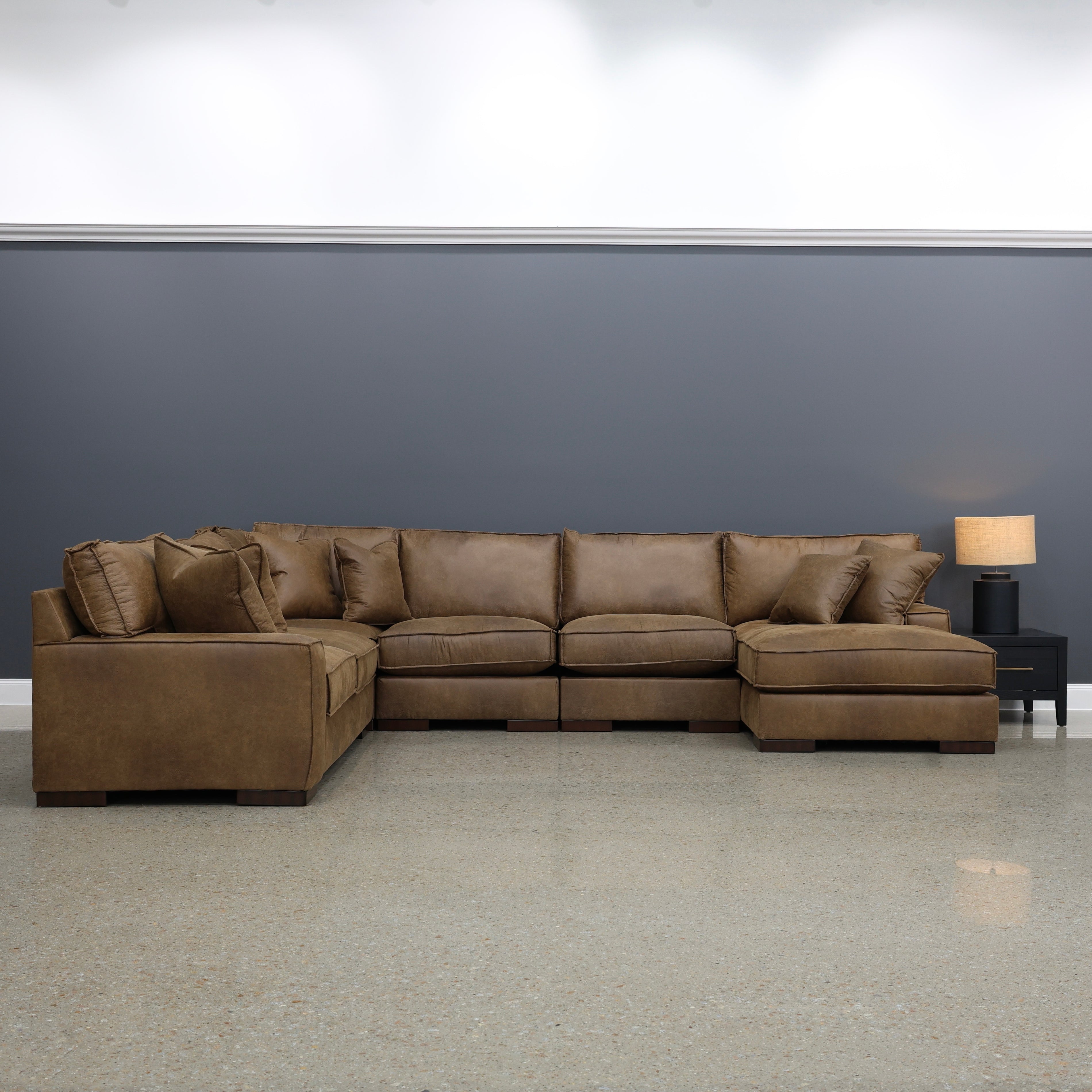 Gembrook Corner Lounge w/ RHF Chaise - Tan Leather Air