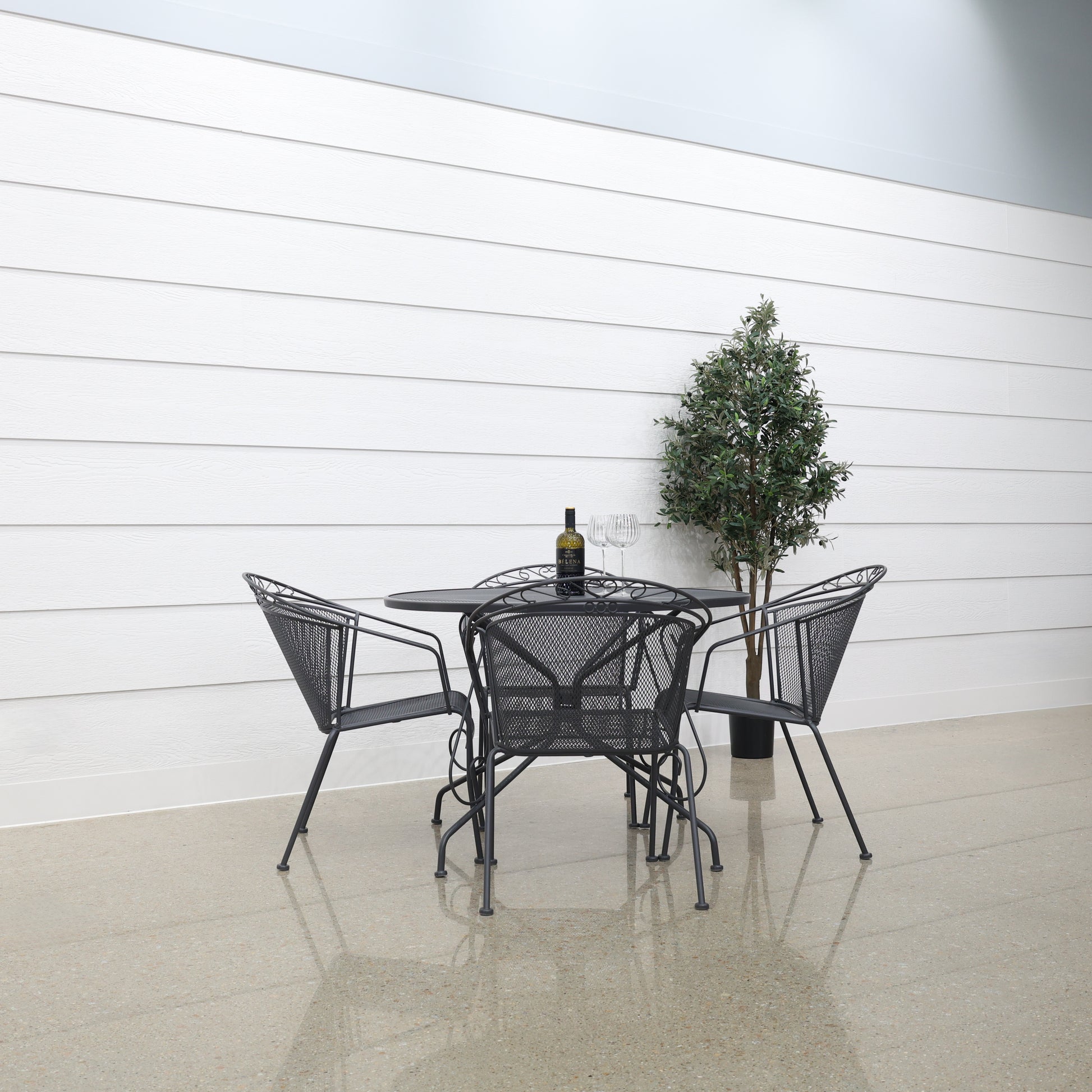 Outback Steel Round Table 107cm