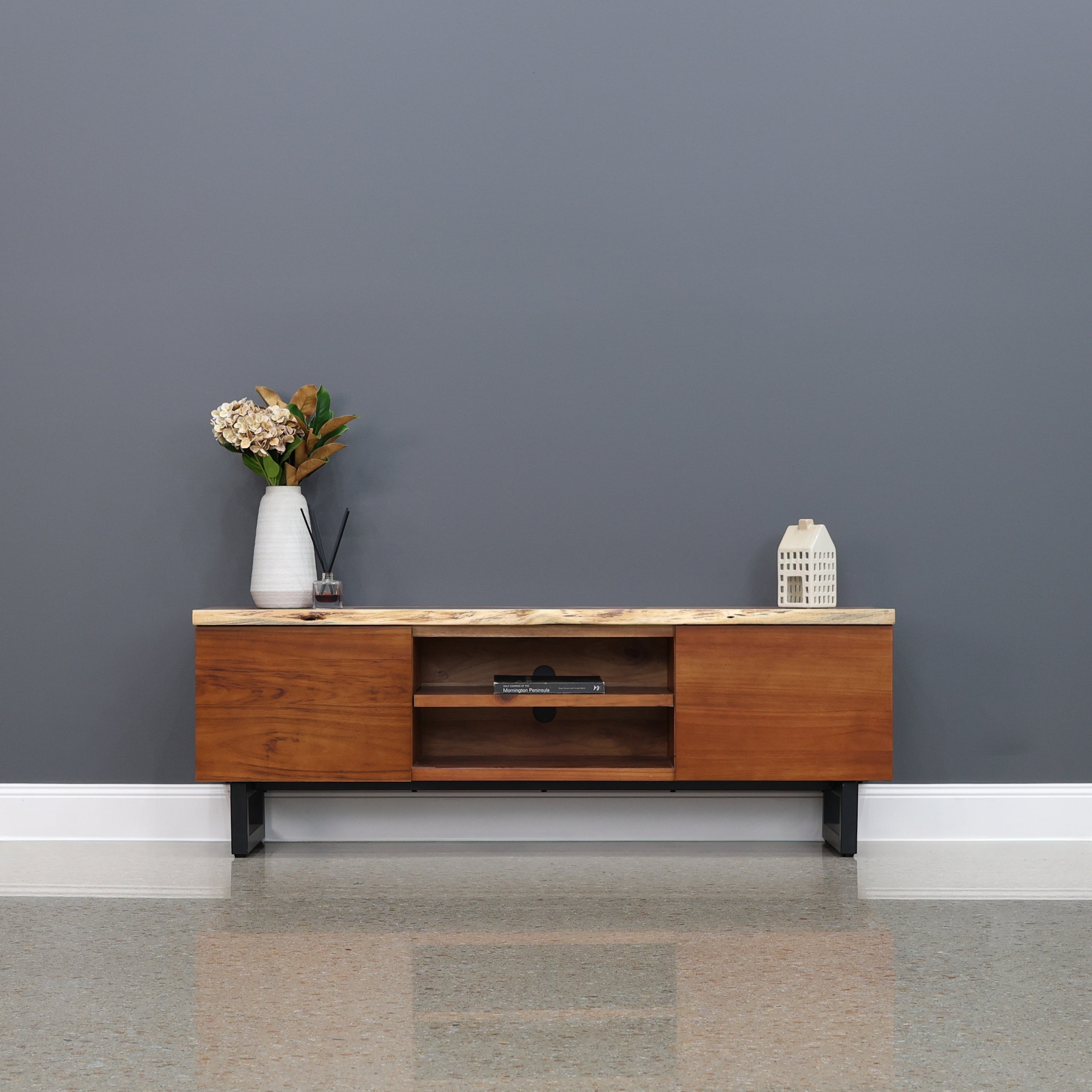 Dark Valley TV Unit - Medium 170cm L
