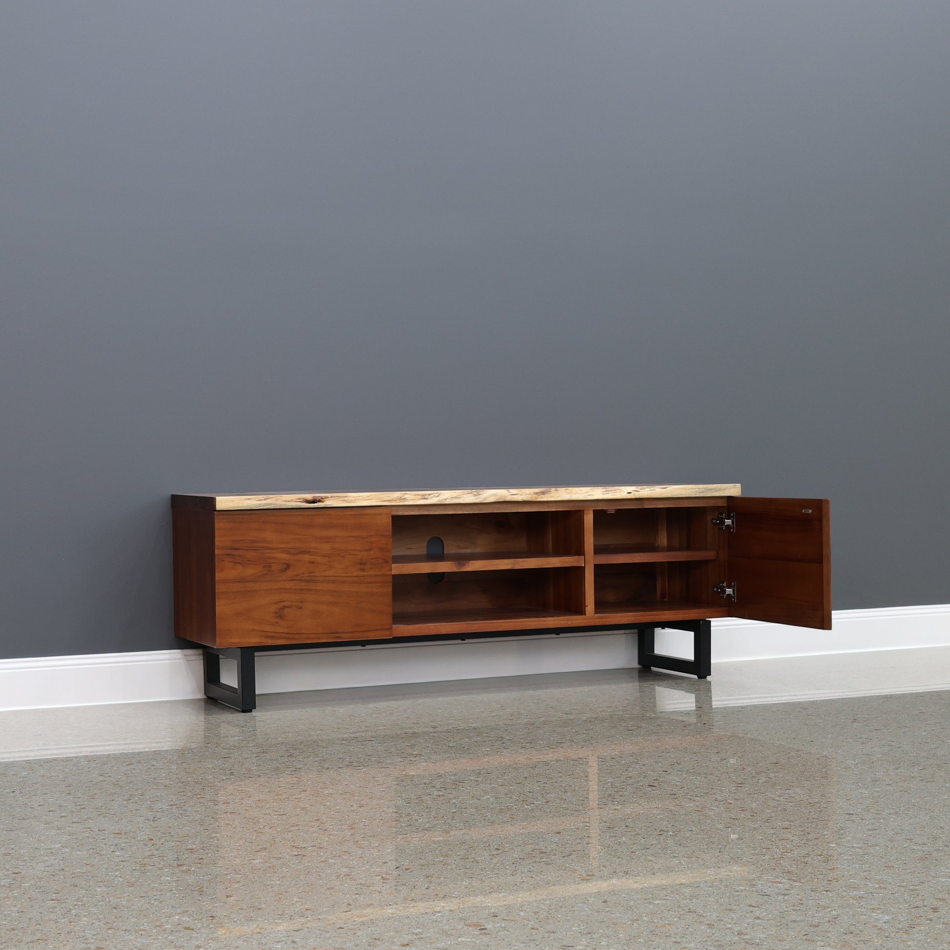 Dark Valley TV Unit - Medium 170cm L