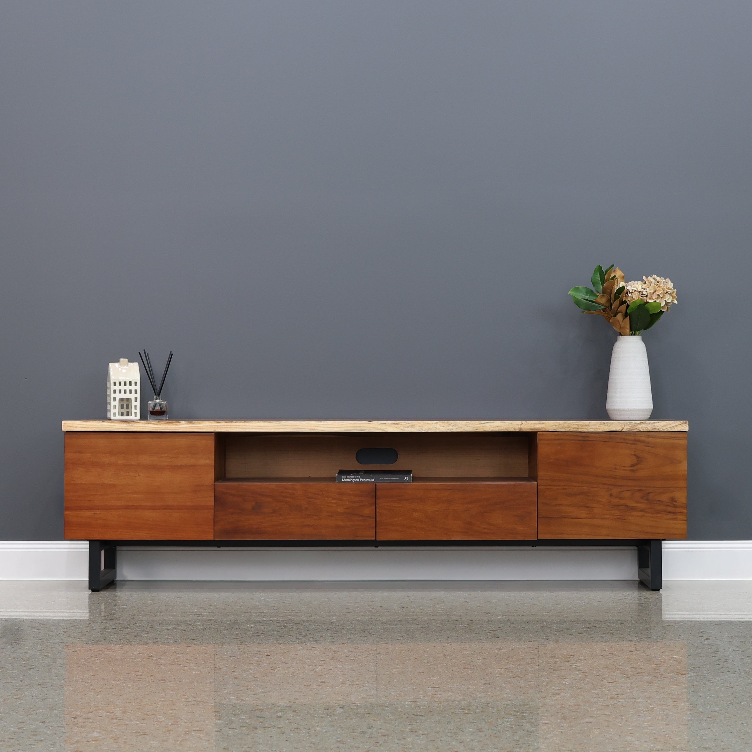 Dark Valley TV Unit - Large 220cm L
