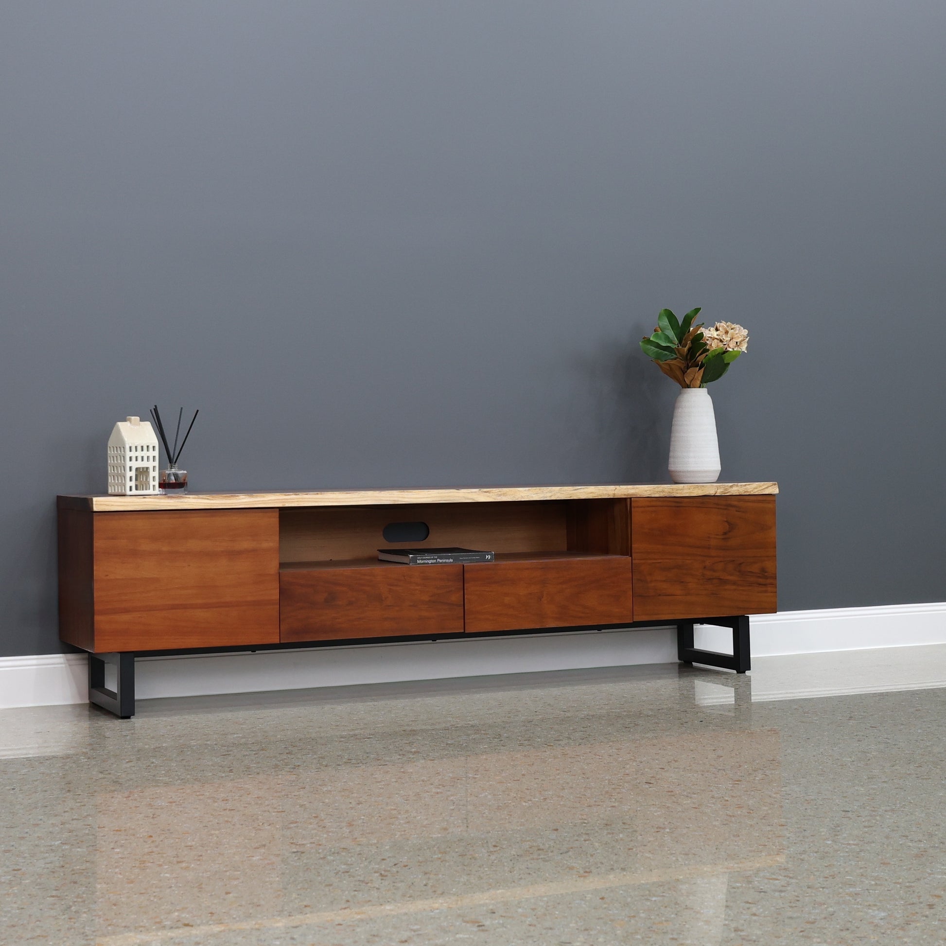 Dark Valley TV Unit - Large 220cm L