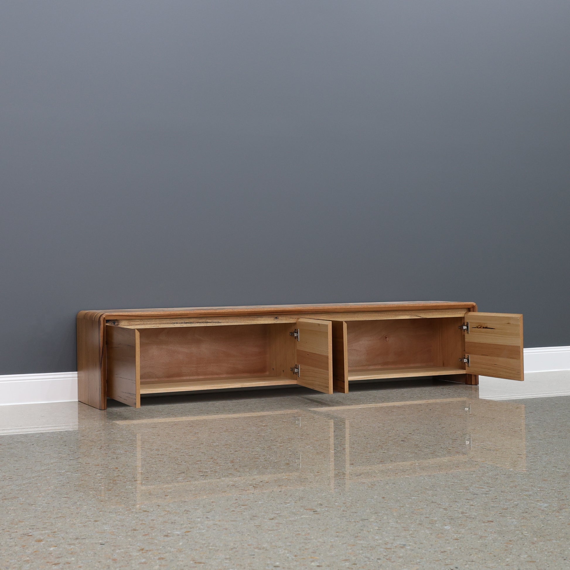 Rockingham TV Unit