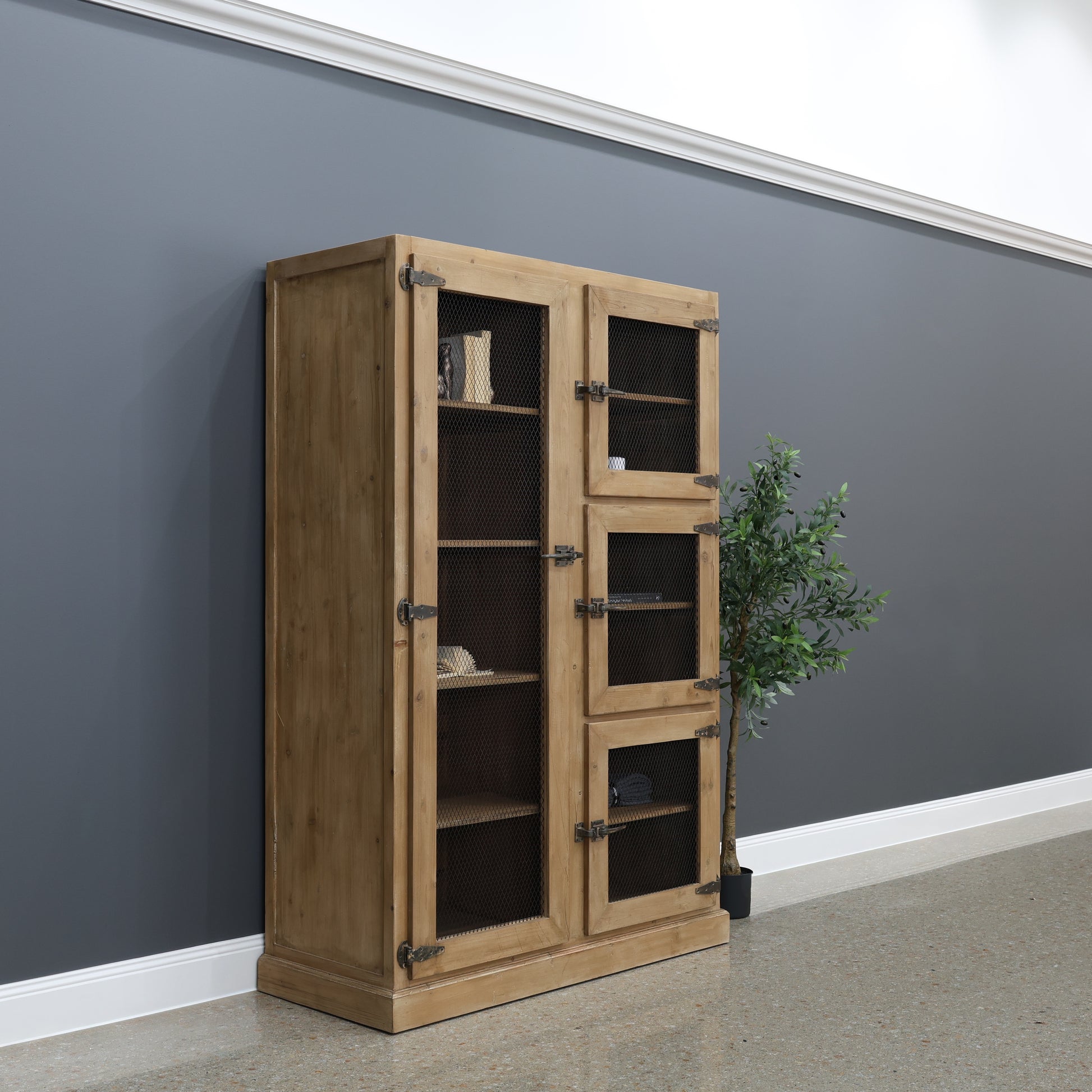 Henty Cabinet