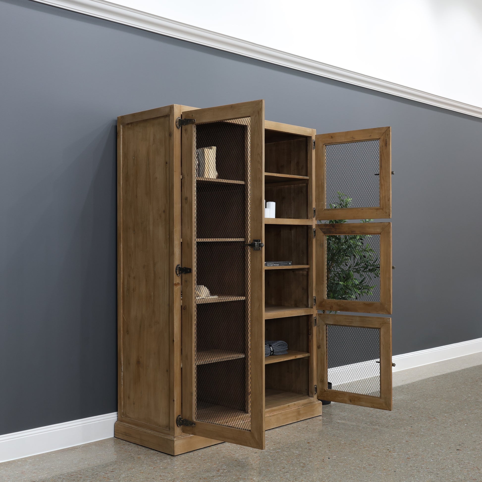 Henty Cabinet