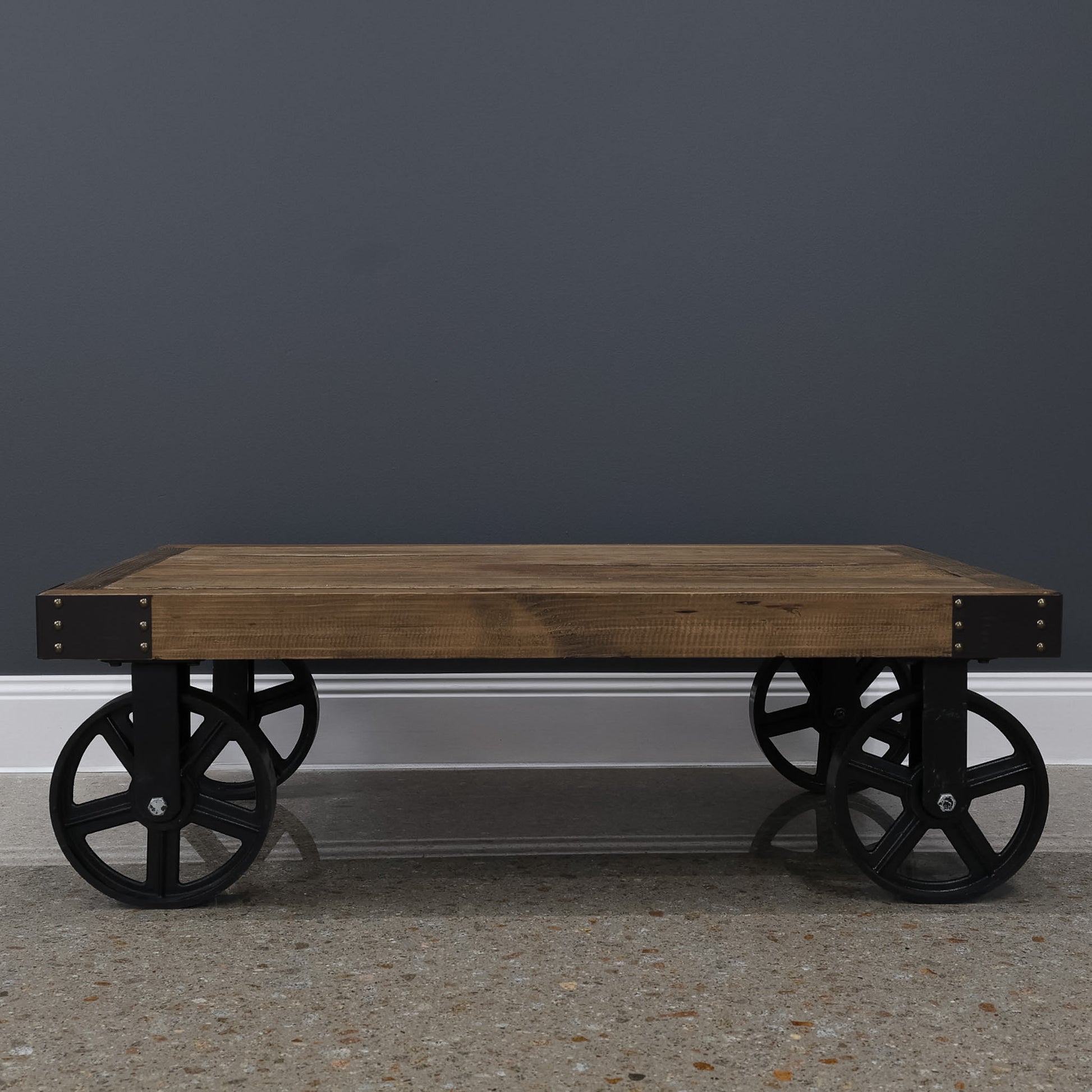Hagrid Coffee Table w/ 4 Wheels