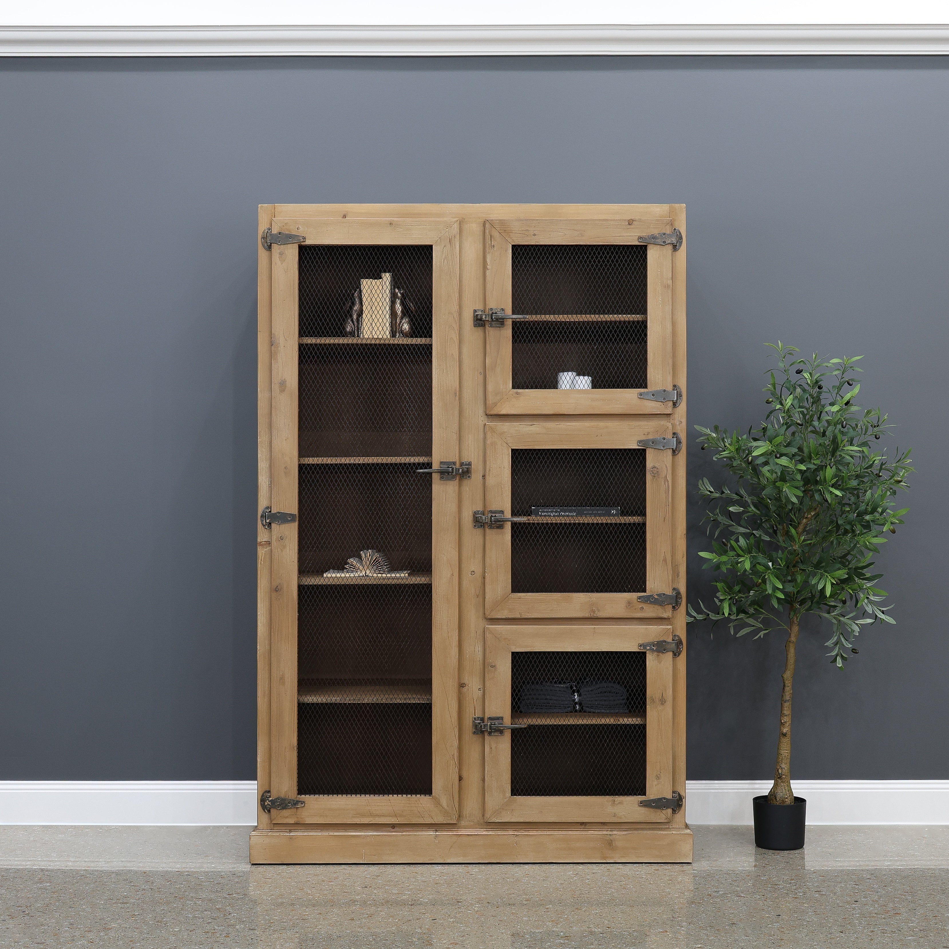 Henty Cabinet