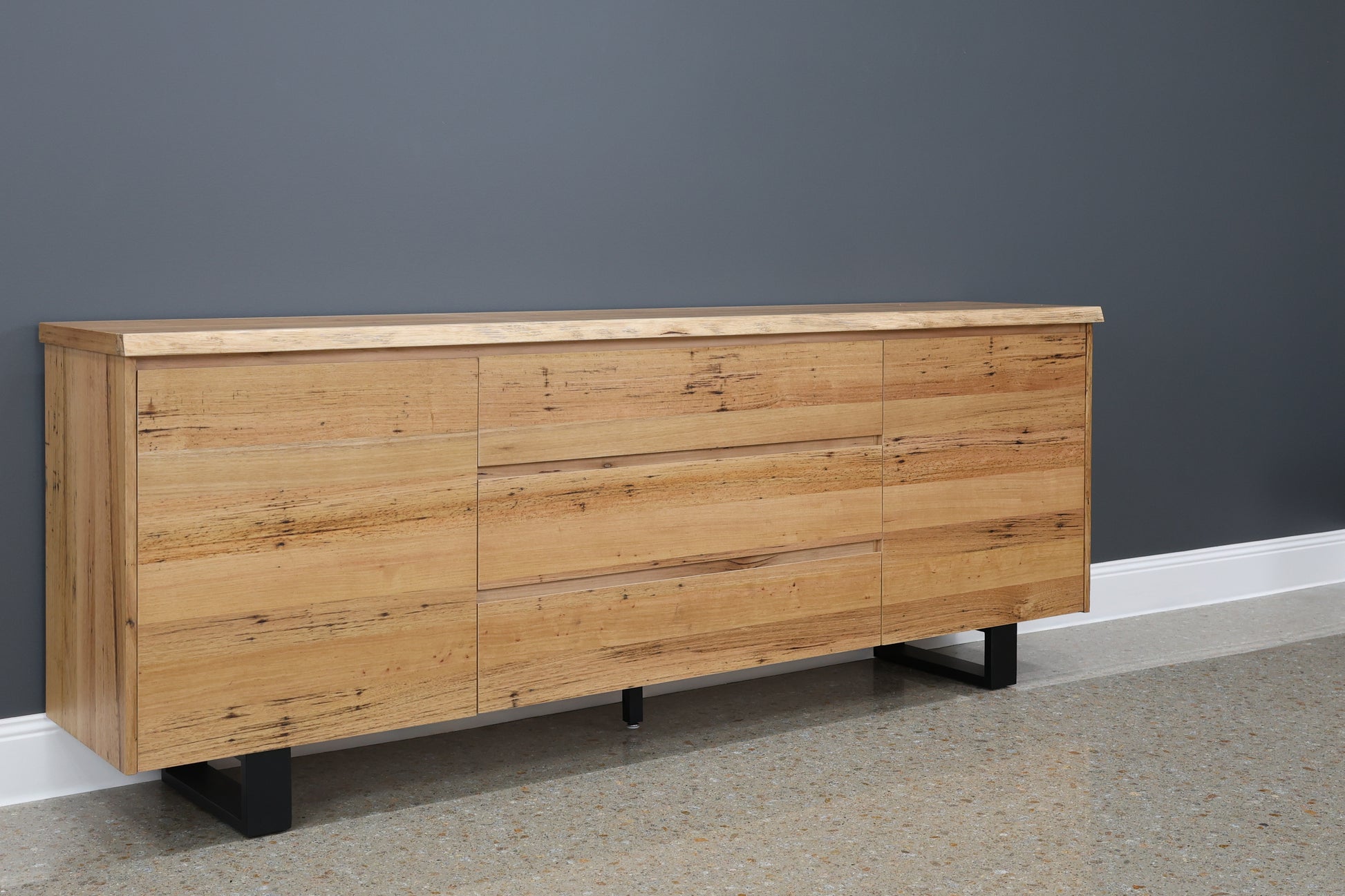 Peninsula Buffet 220cm L