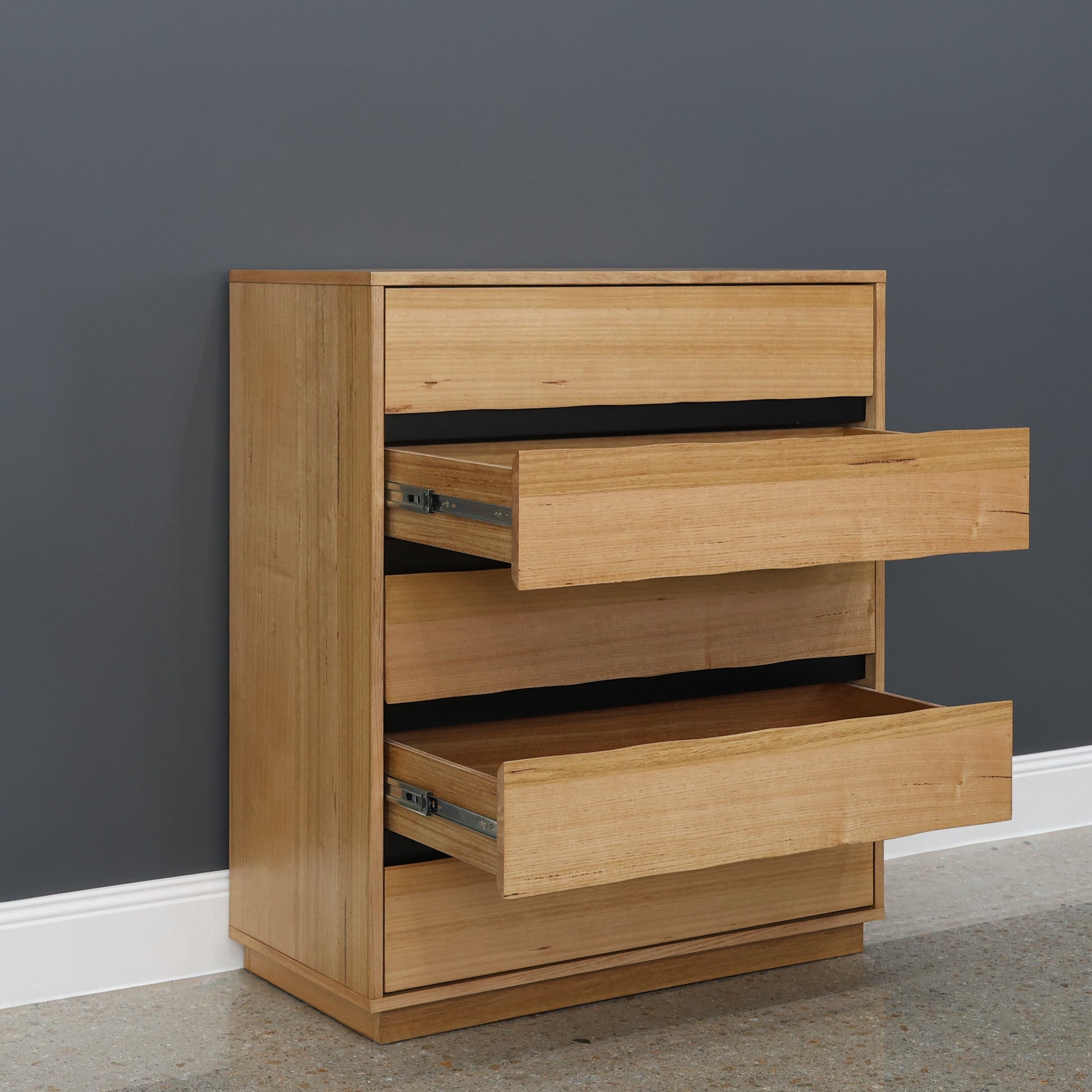 Luna Tallboy