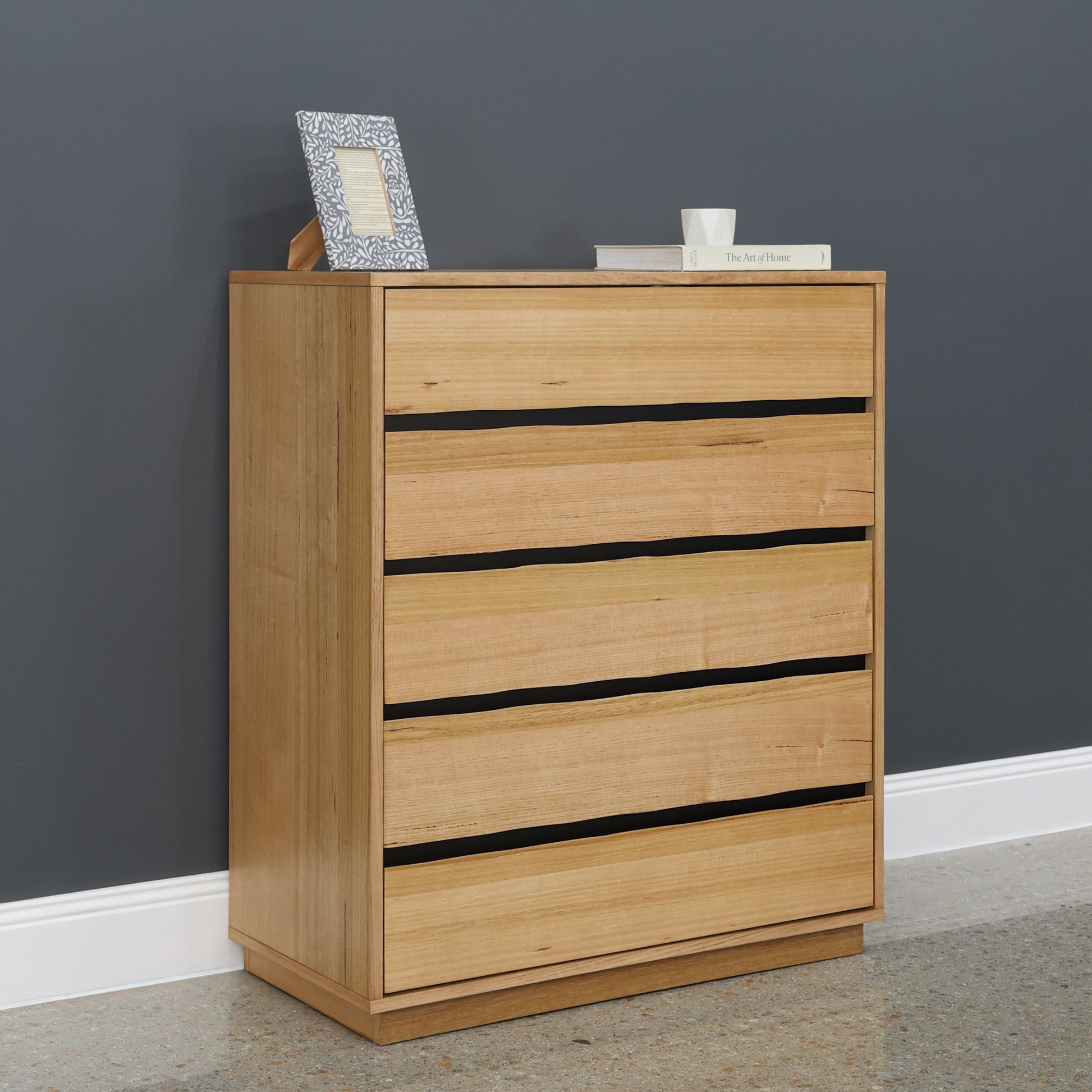 Luna Tallboy