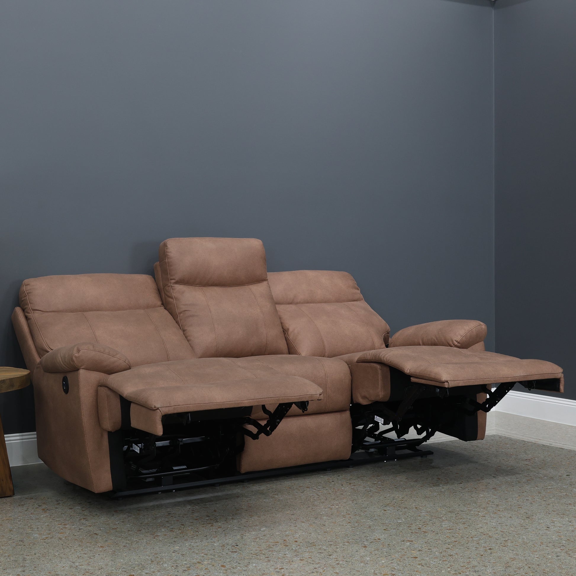 Seymour Electric Sofa - Chestnut Leather Air