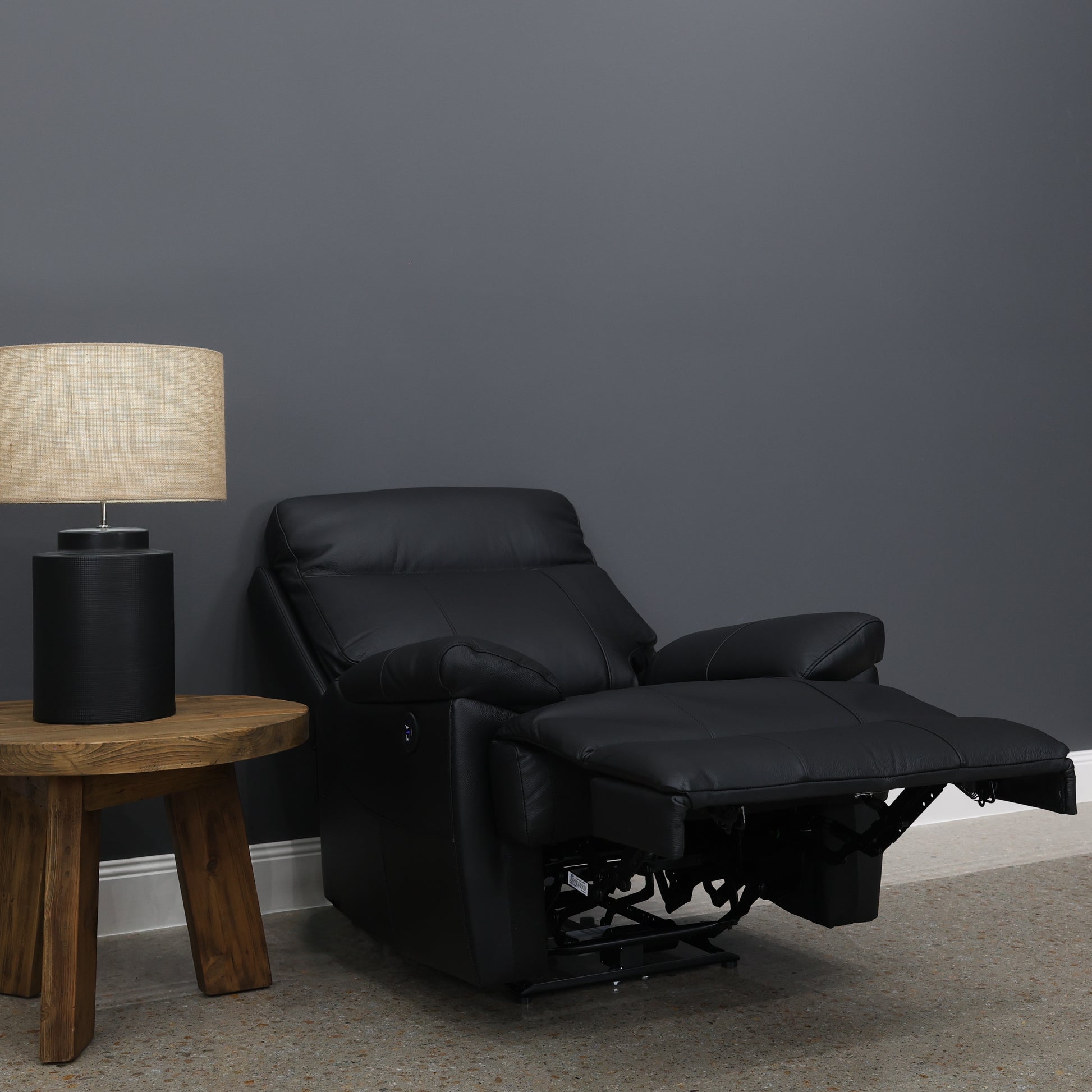 Seymour Electric Recliner - Black Leather