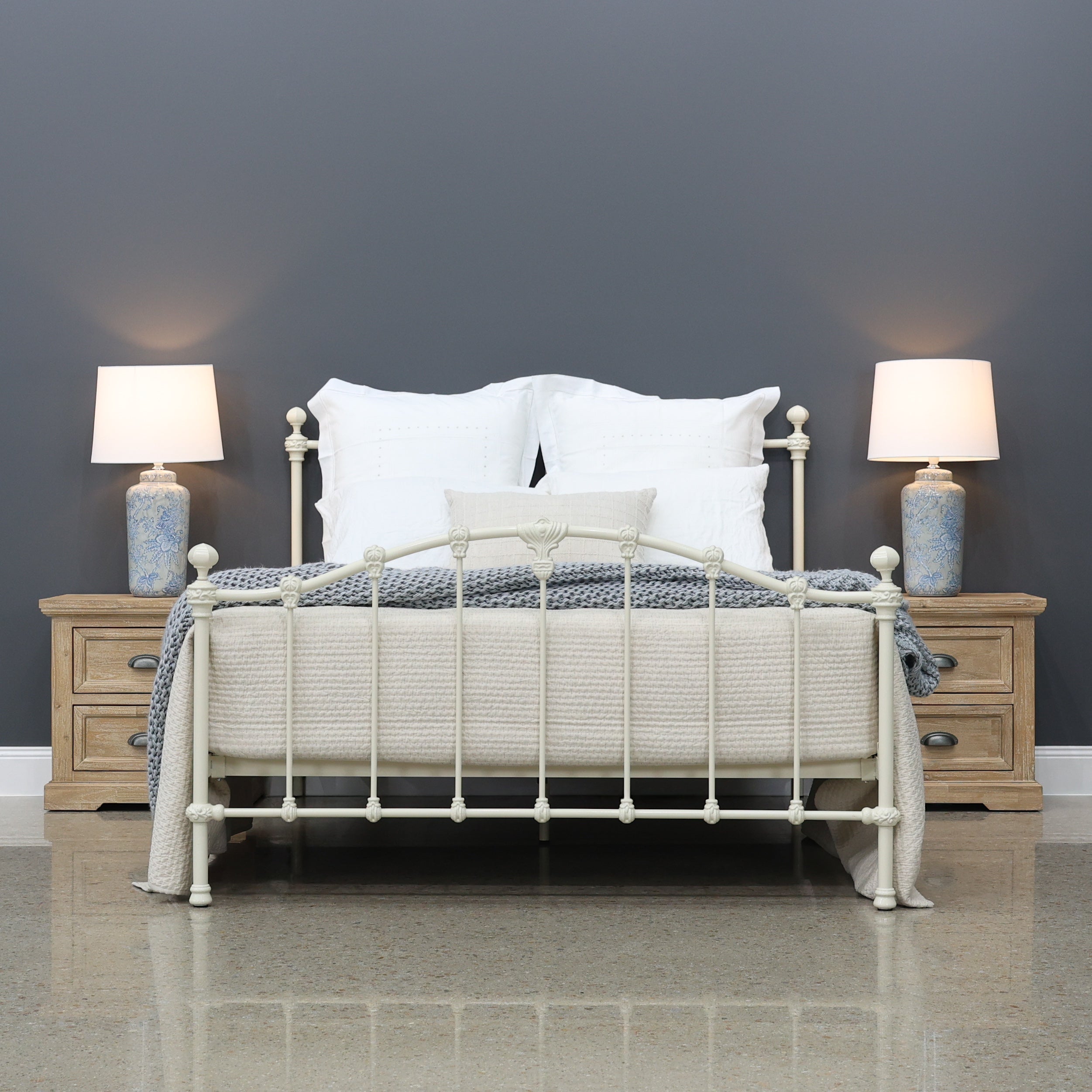 Claremont Bed - Antique White
