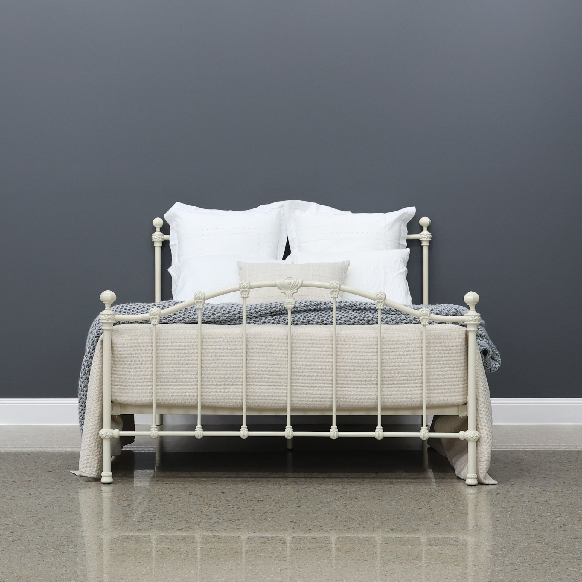 Claremont Bed - Antique White