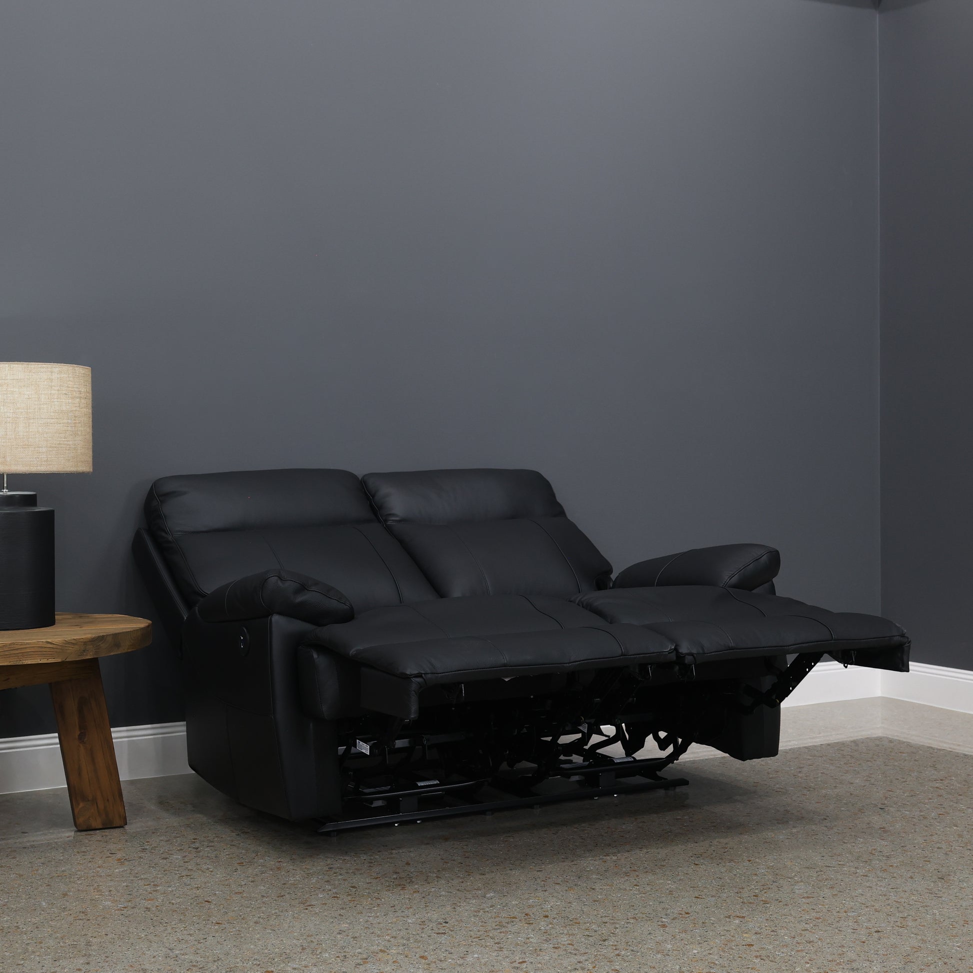 Seymour Electric Loveseat - Black Leather