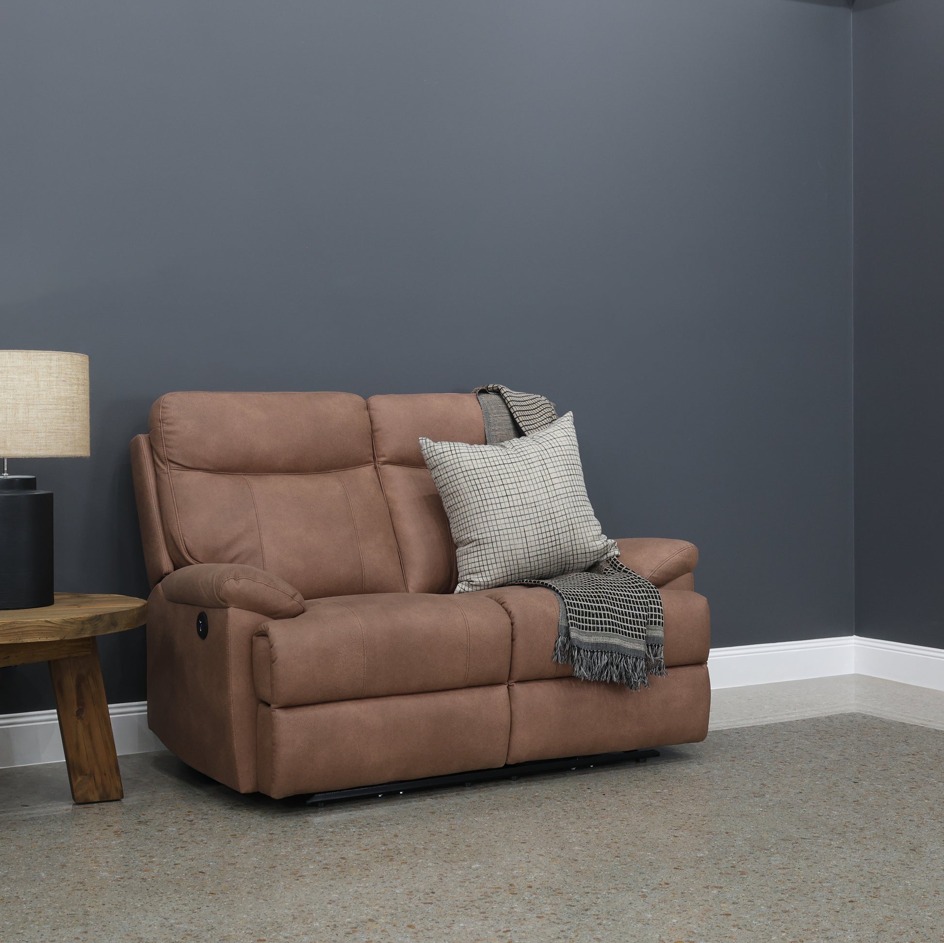 Seymour Electric Loveseat - Chestnut Leather Air