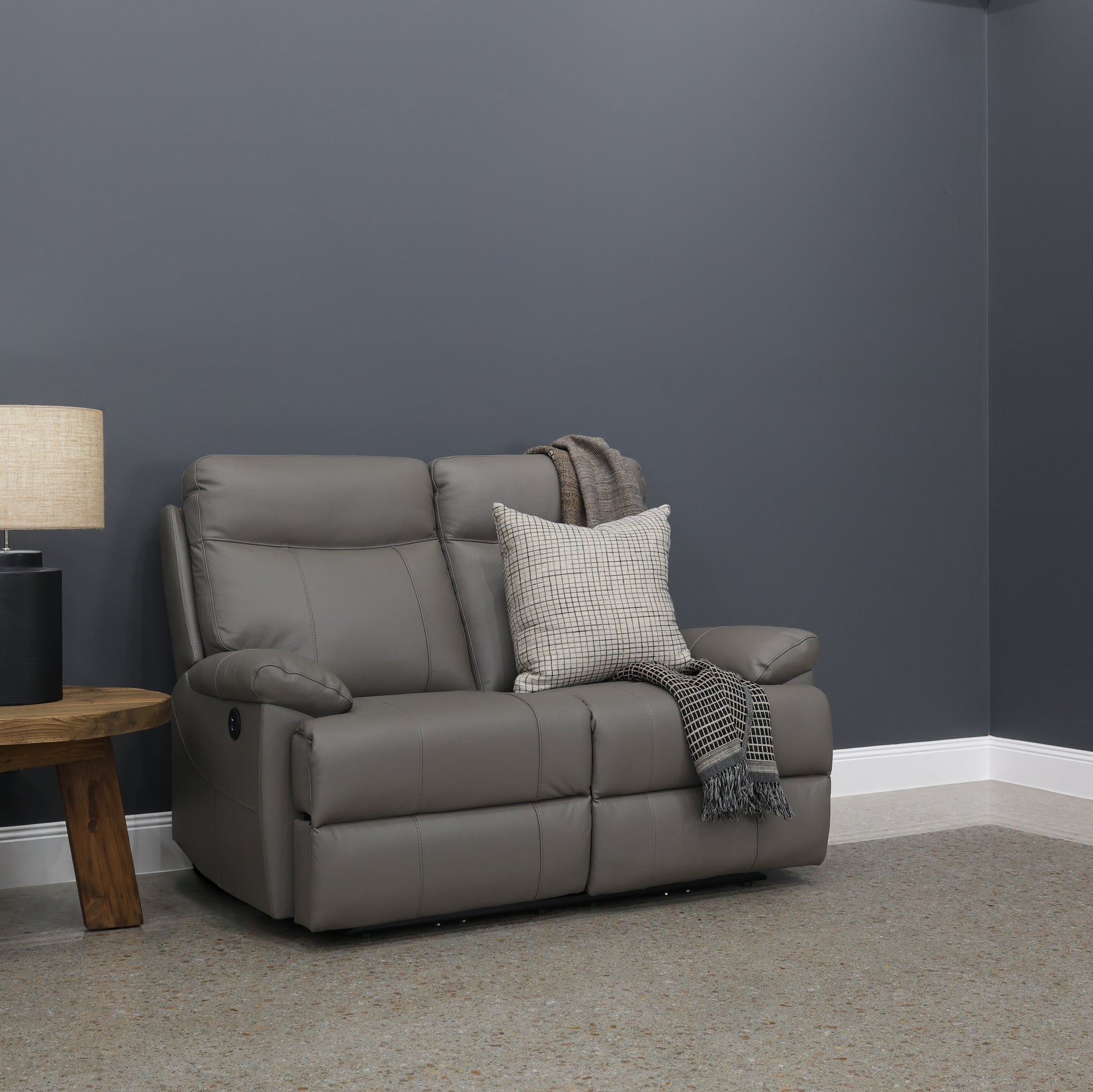 Seymour Electric Loveseat - Mocha Leather