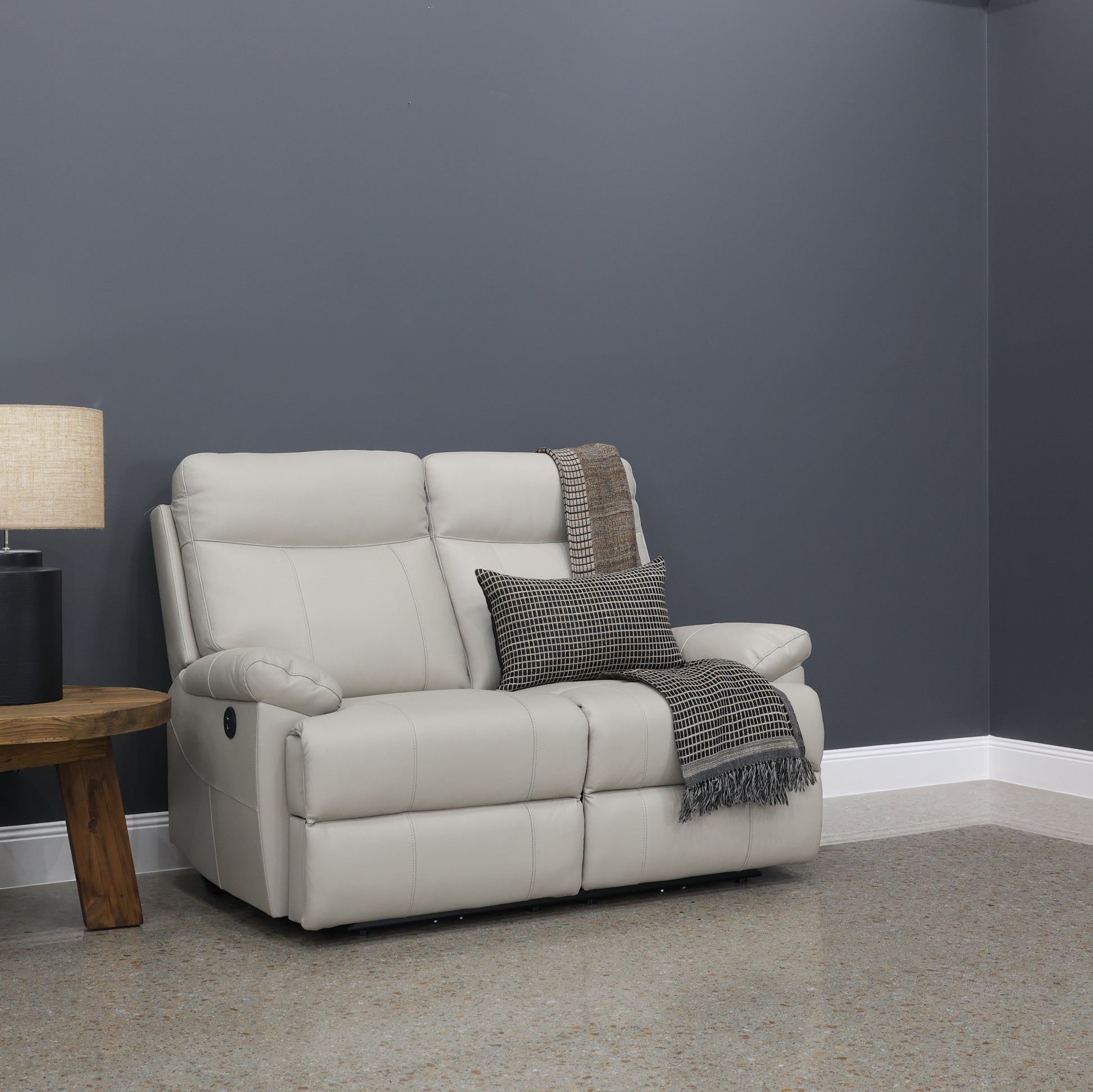 Seymour Electric Loveseat - Light Grey Leather