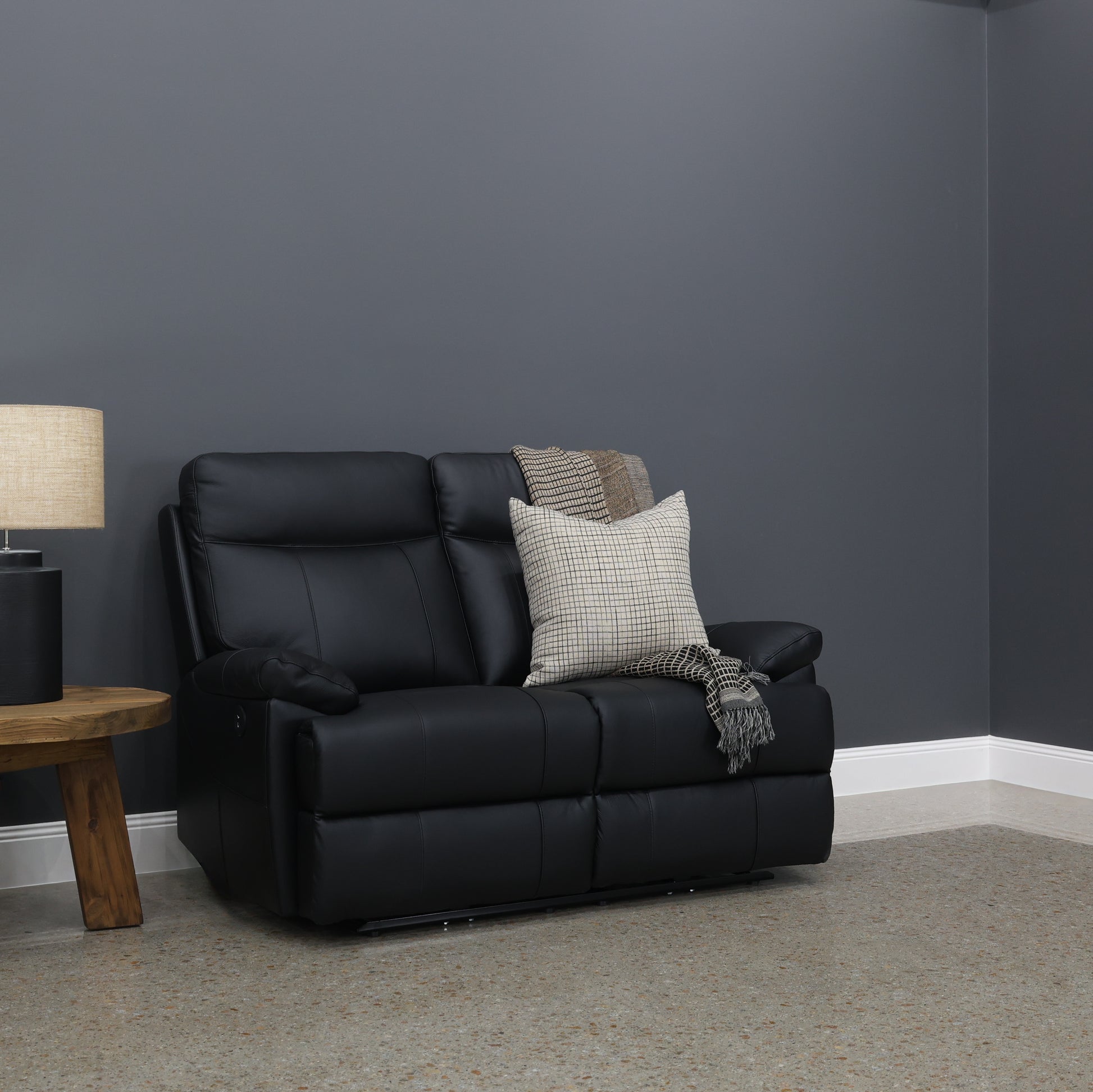 Seymour Electric Loveseat - Black Leather