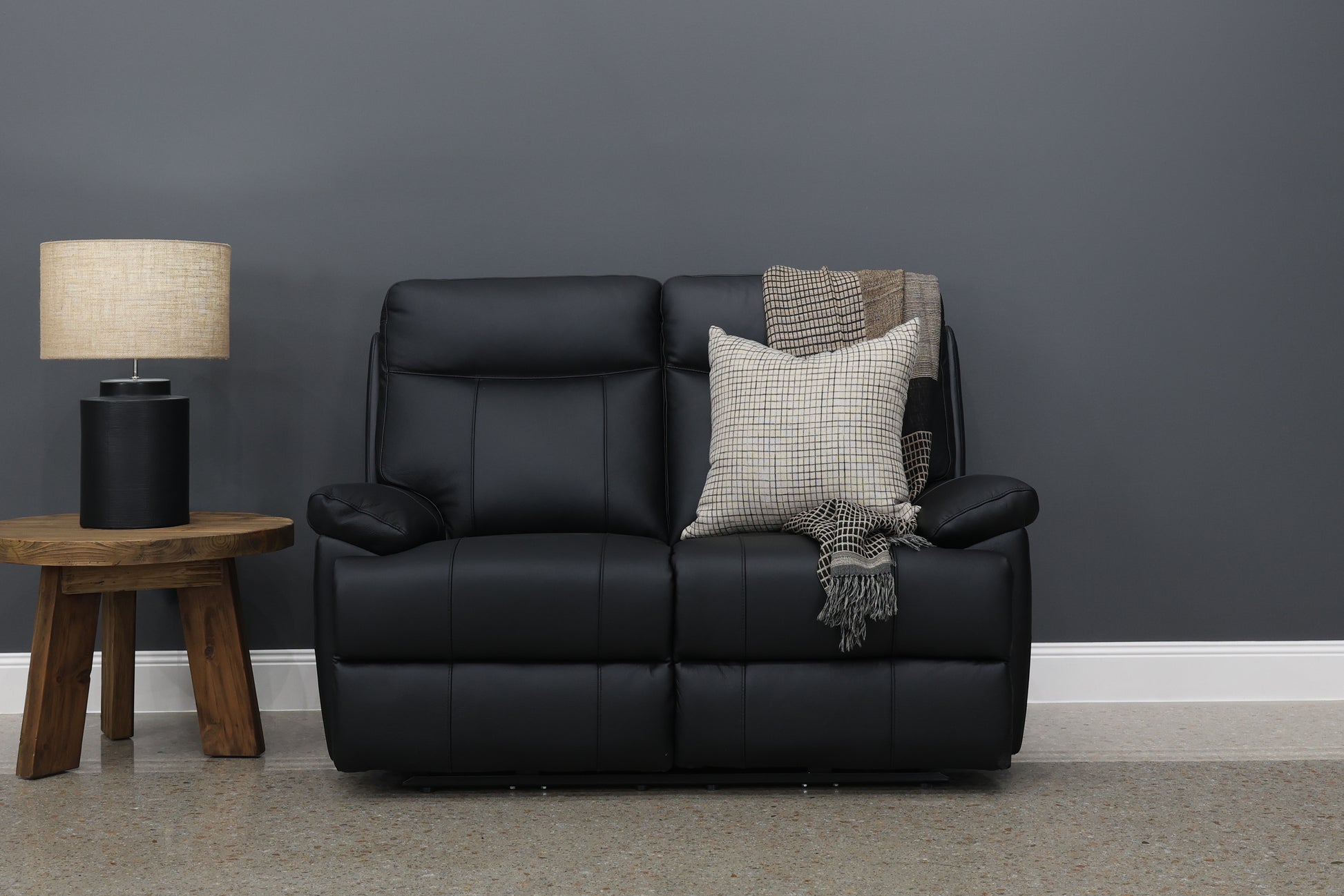 Seymour Electric Loveseat - Black Leather