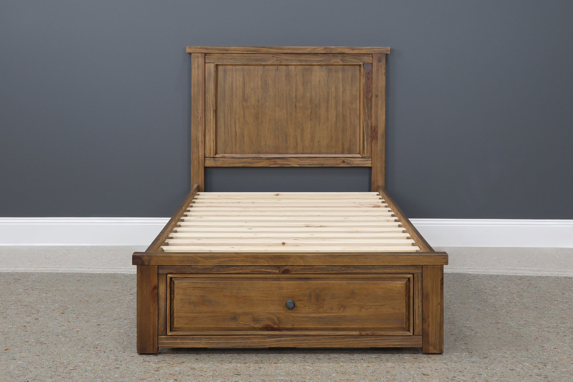 Leura Bed w/ Storage Single