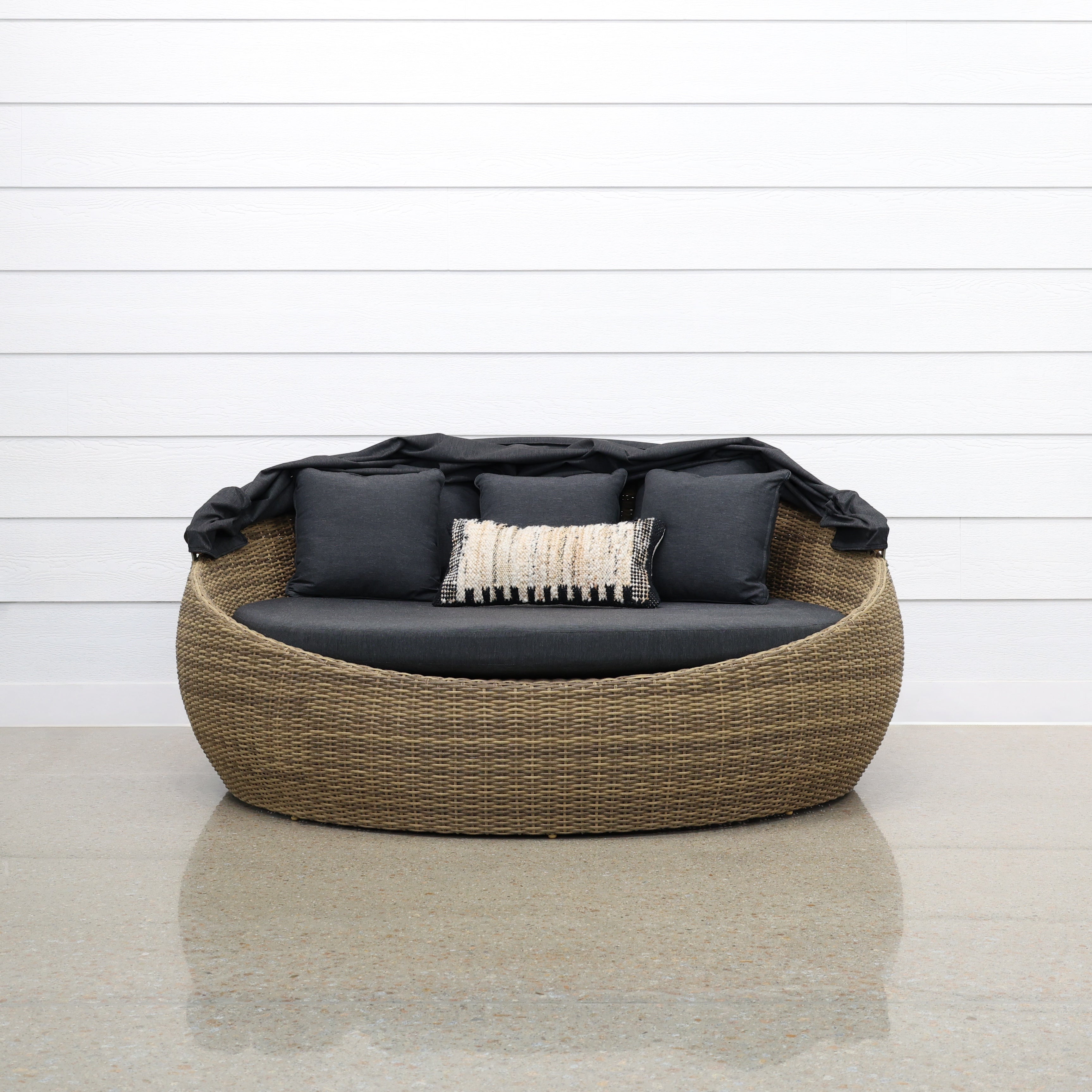 Portsea Large Day Bed - Brushed Wheat (With Cove)