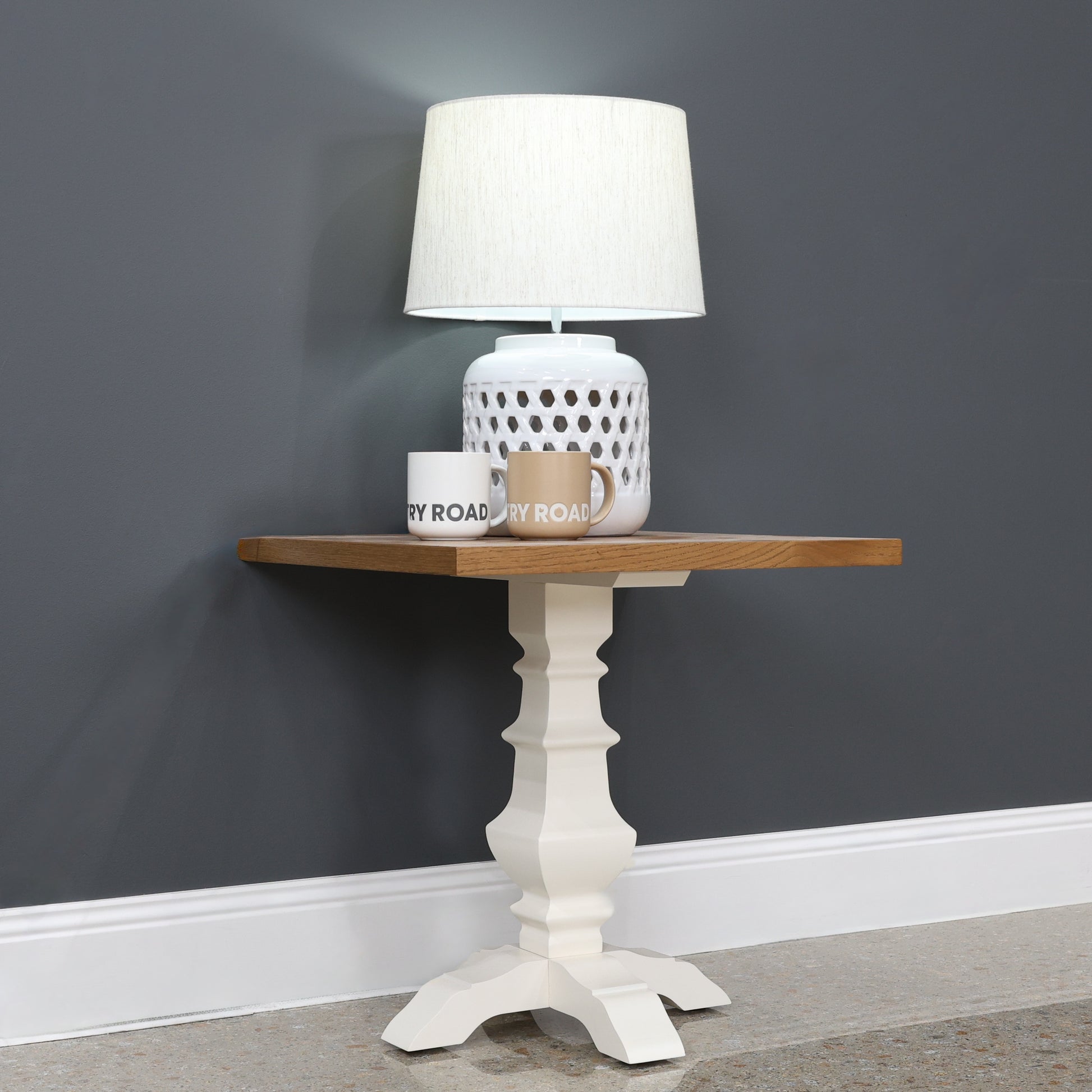 Hampton Lamp Table