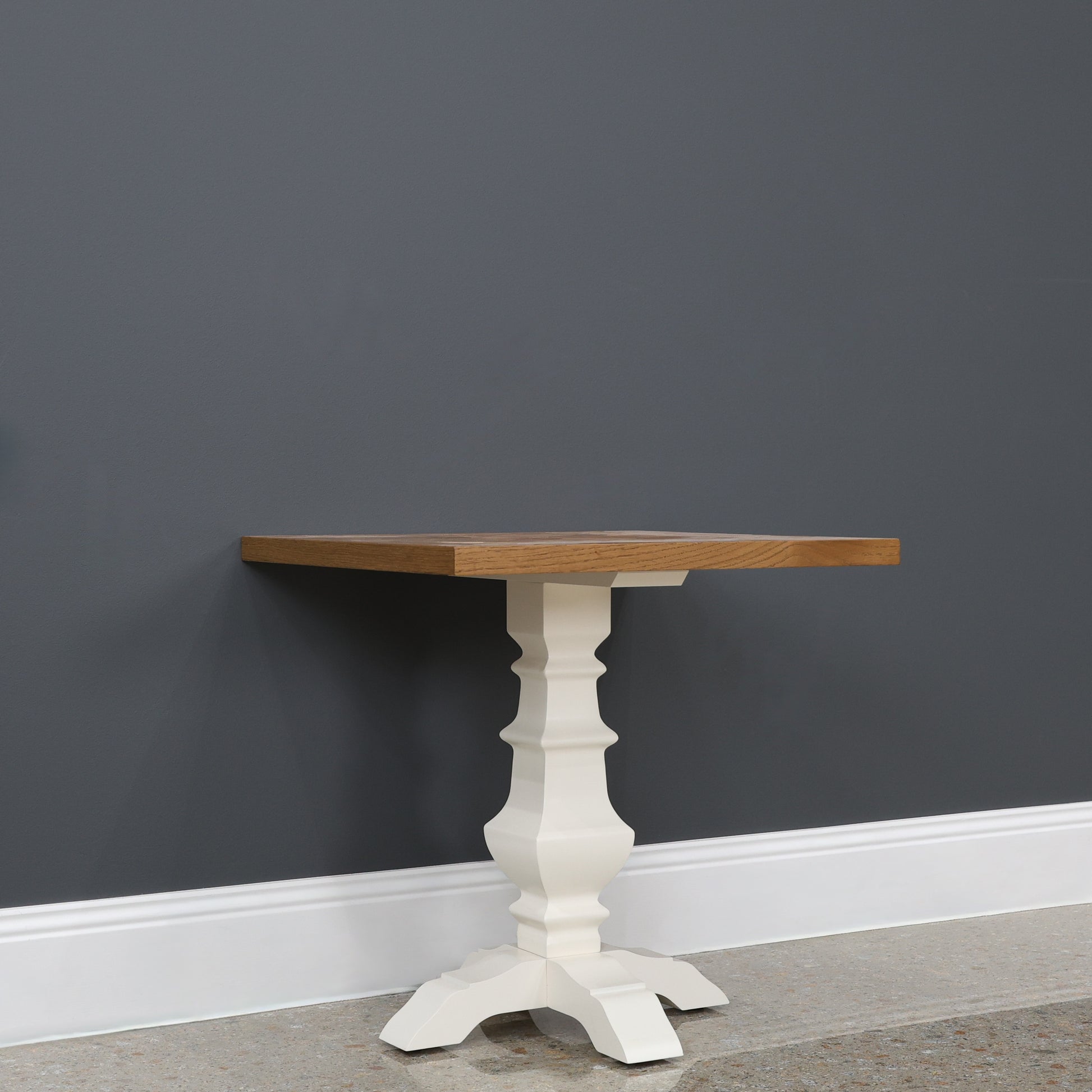 Hampton Lamp Table