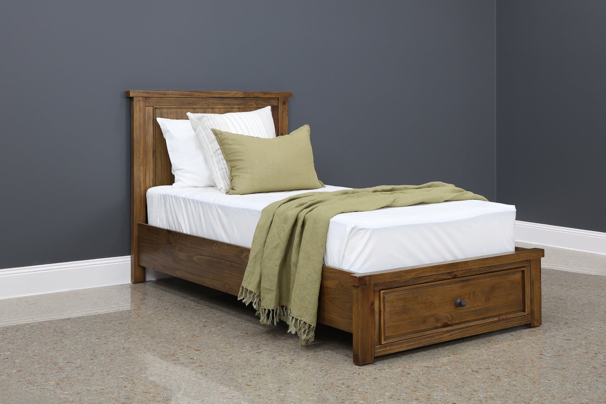 Leura Bed w/ Storage Single