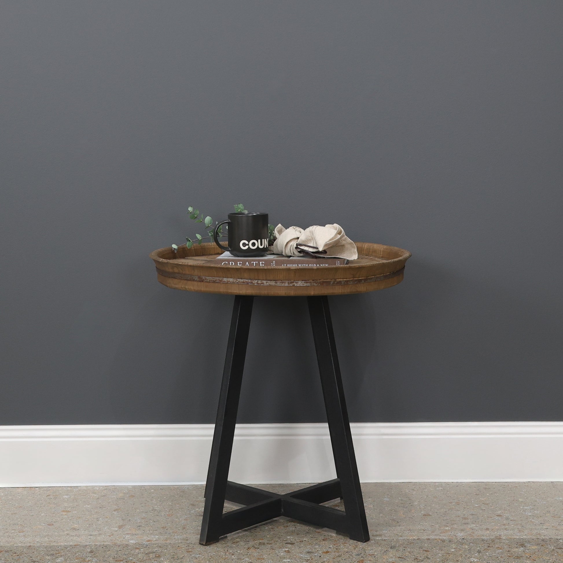 Hagrid Round Lamp Table w/ Lip