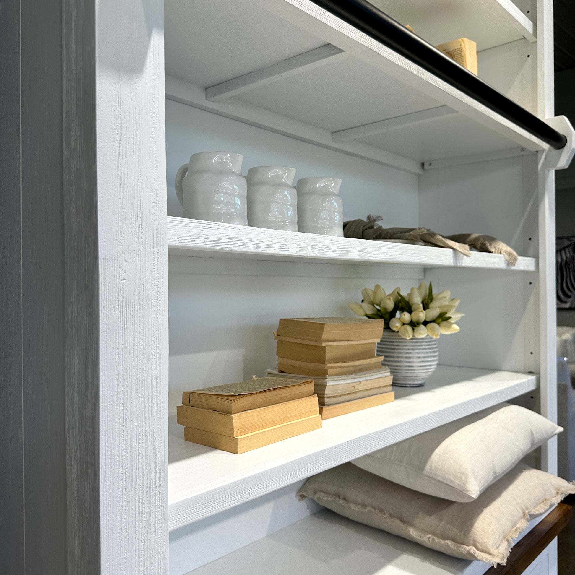 Provedore Two Tone Library Small w/ Decorative Ladder