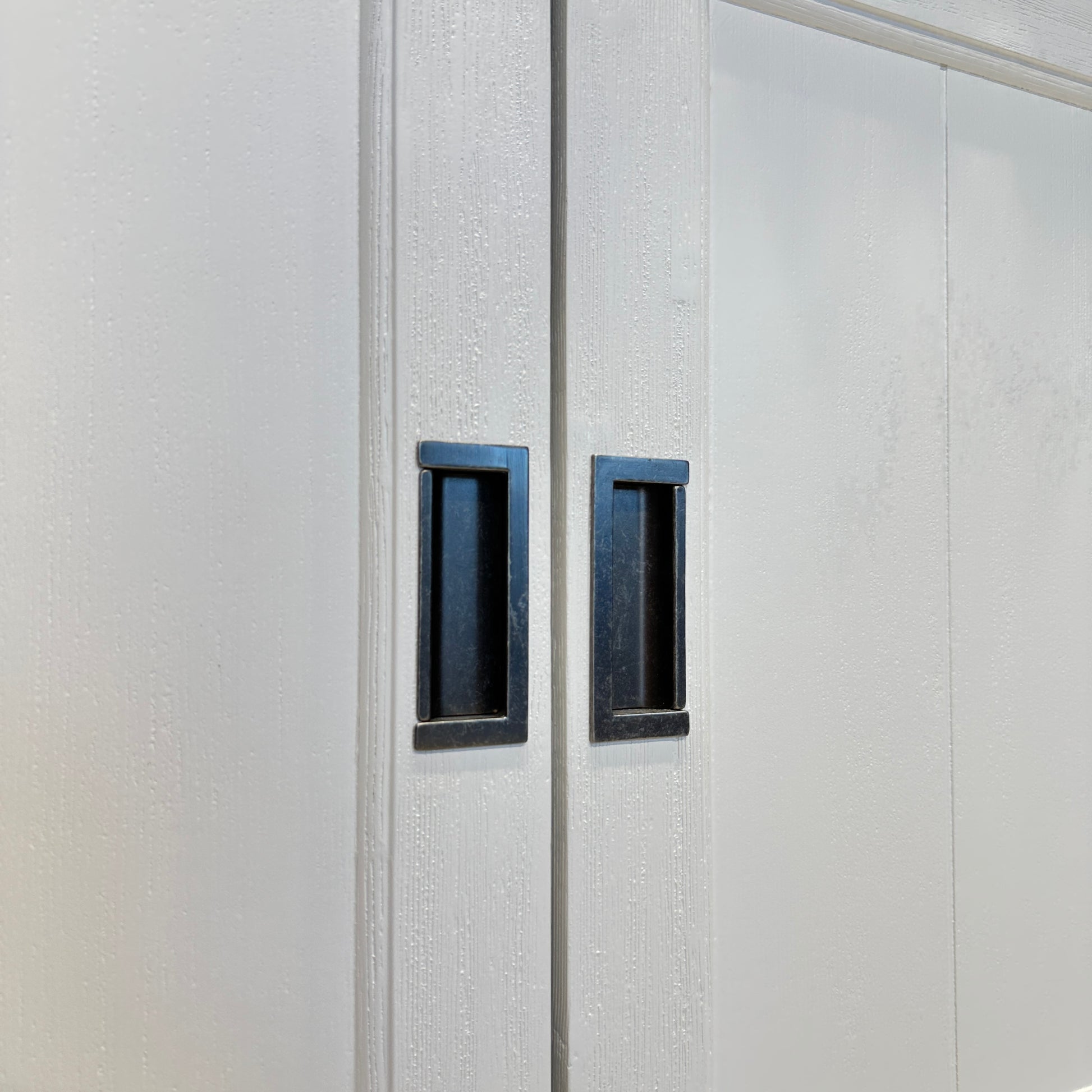 Provedore Two Tone Library Small w/ Decorative Ladder