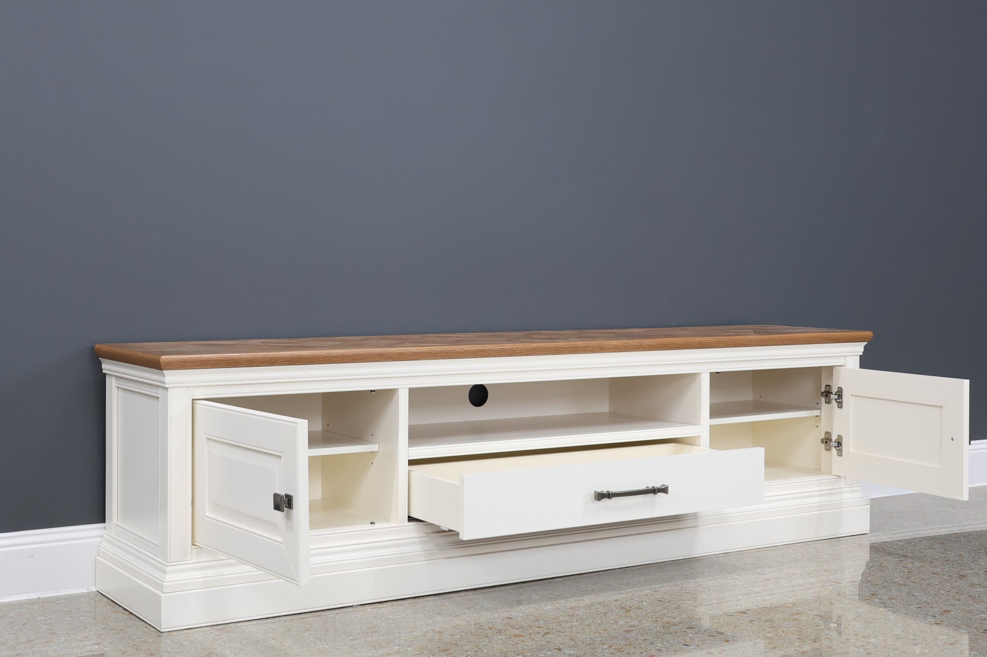 Hampton TV Unit -200cm L
